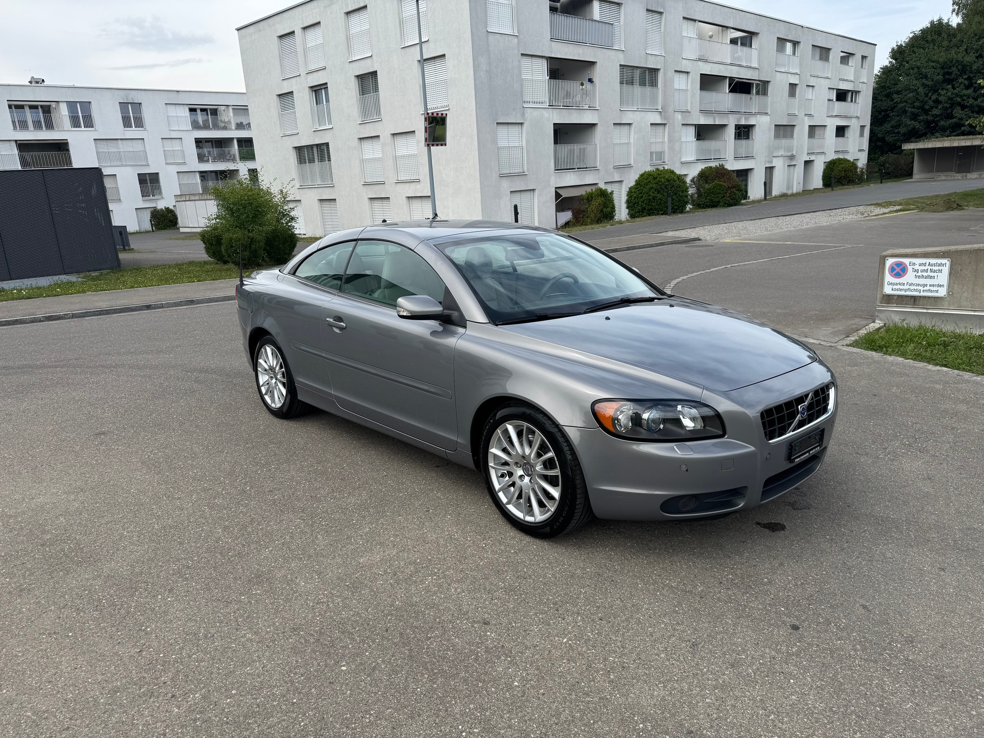 VOLVO C70 T5 Momentum