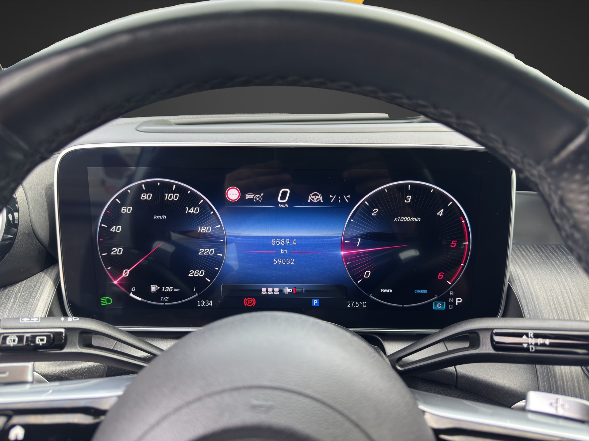 MERCEDES-BENZ GLC 220 d 4Matic 9G-Tronic-image-10