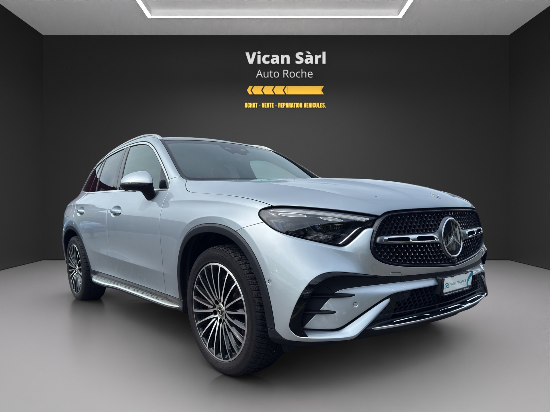 MERCEDES-BENZ GLC 220 d 4Matic 9G-Tronic-image-2