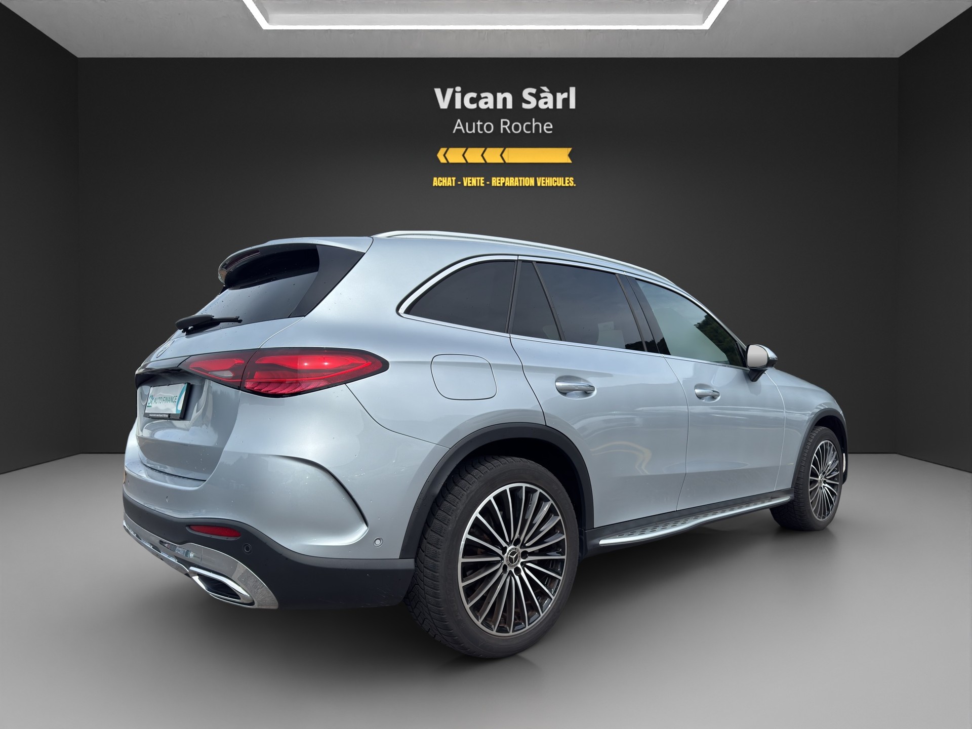 MERCEDES-BENZ GLC 220 d 4Matic 9G-Tronic-image-5