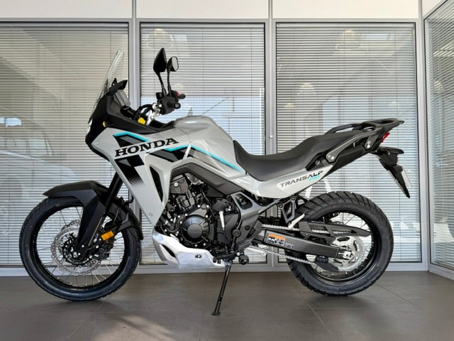 HONDA XL 750 TRANSALP-image-1