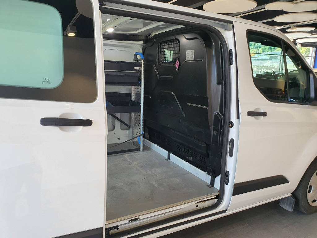 FORD Transit Custom Van 340 L1 2.0 TDCi 130 Trend-image-10