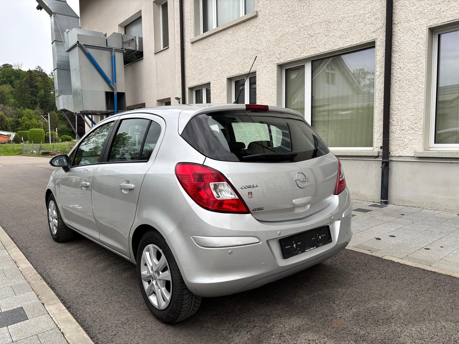 OPEL Corsa 1.4 TP Color Edition Automatic-image-3