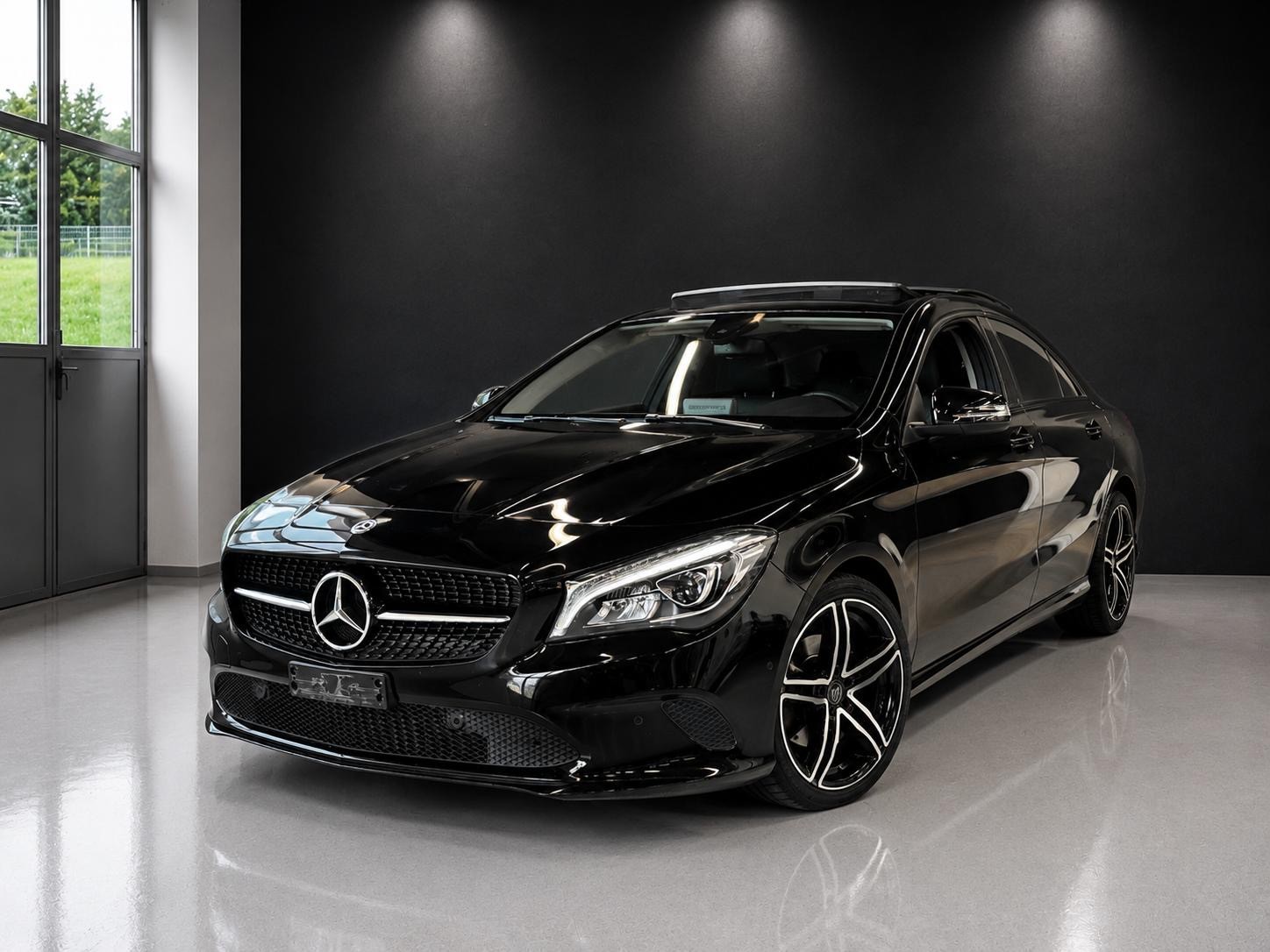 MERCEDES-BENZ CLA 220 d 4Matic 7G-DCT-image-4