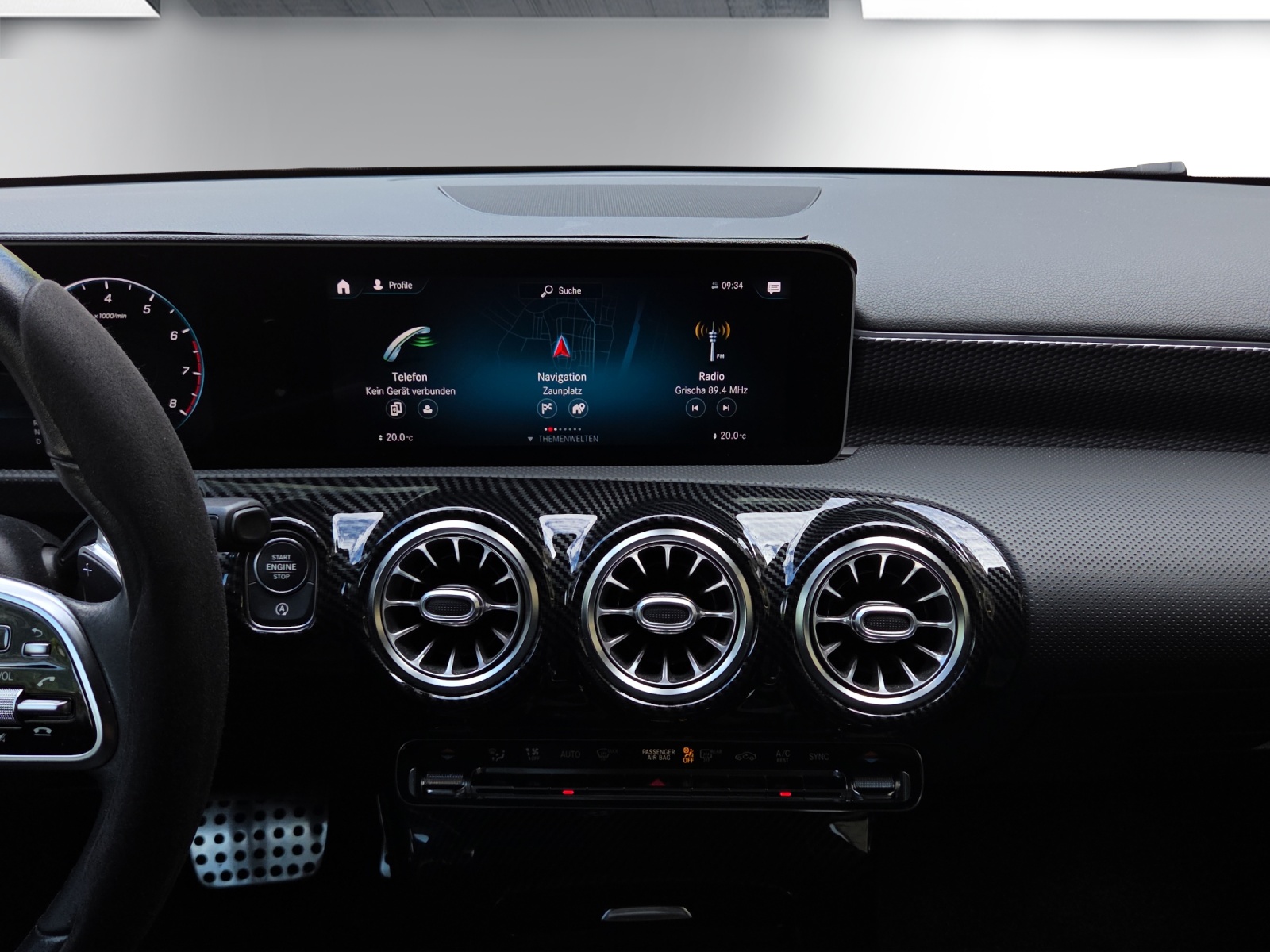 MERCEDES-BENZ A 200 Progressive 7G-DCT-image-11