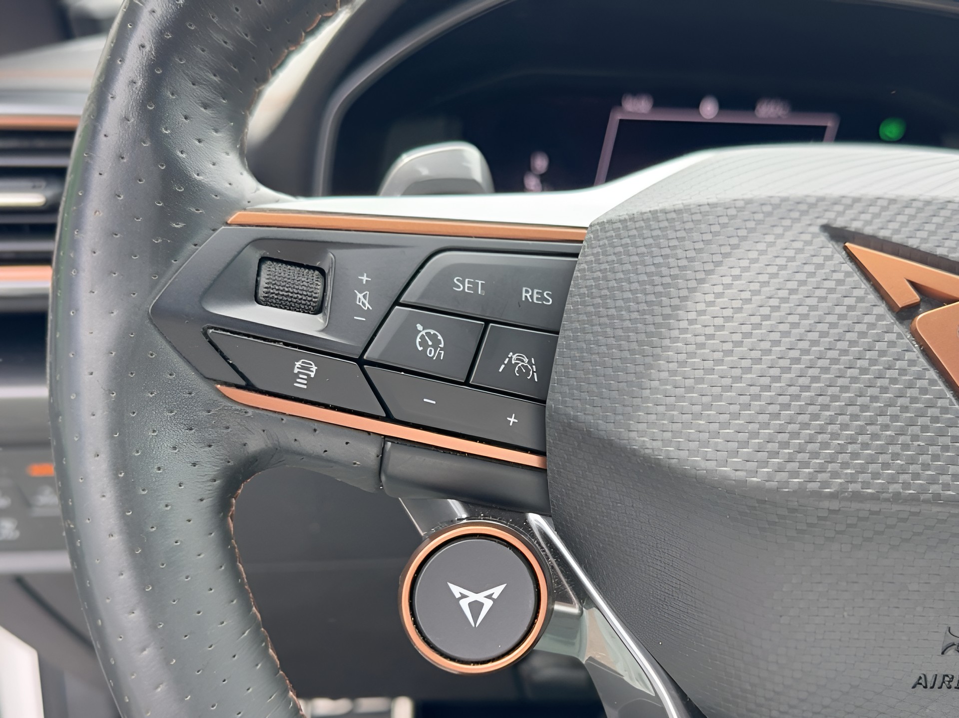 CUPRA Formentor 2.0TSI VZ 4Drive DSG-image-15