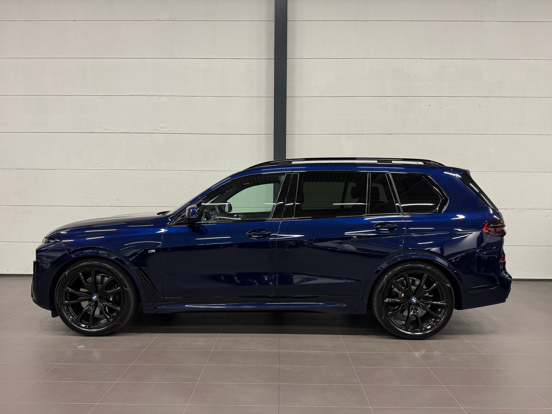 BMW X7 xDrive 48V 40d M Sport Pro Steptronic-image-7