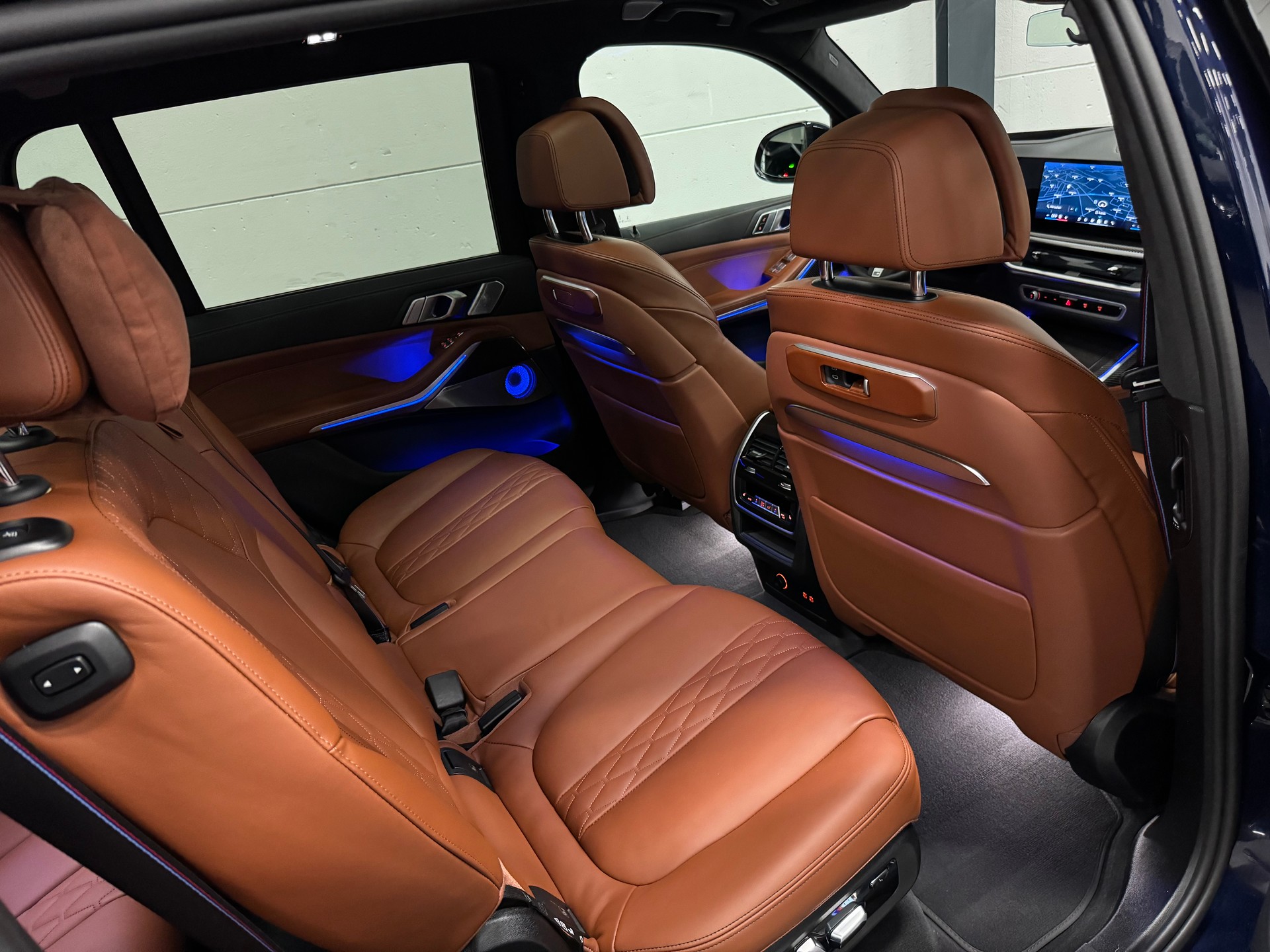 BMW X7 xDrive 48V 40d M Sport Pro Steptronic-image-21