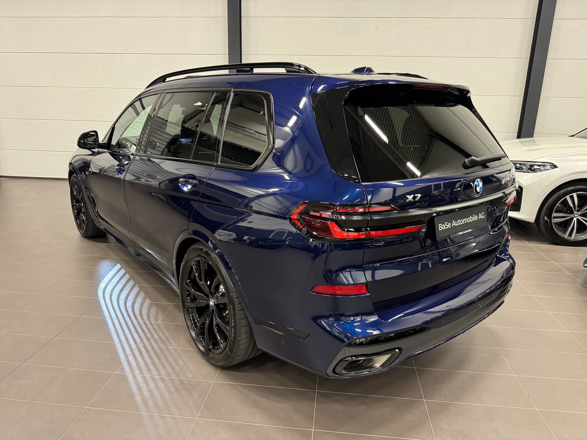 BMW X7 xDrive 48V 40d M Sport Pro Steptronic-image-13