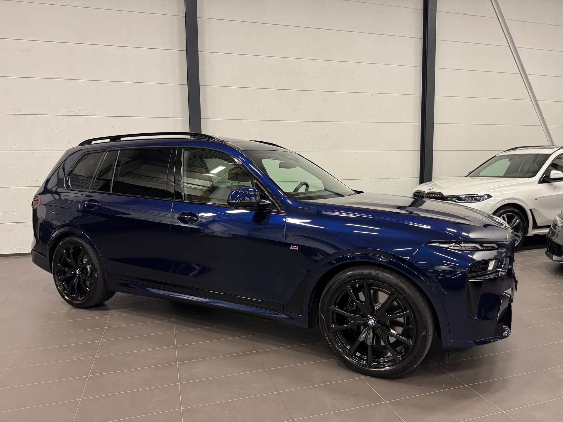 BMW X7 xDrive 48V 40d M Sport Pro Steptronic-image-5