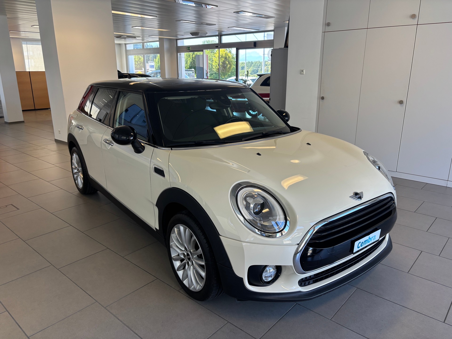 MINI Clubman Cooper Steptronic-showroom-element-1