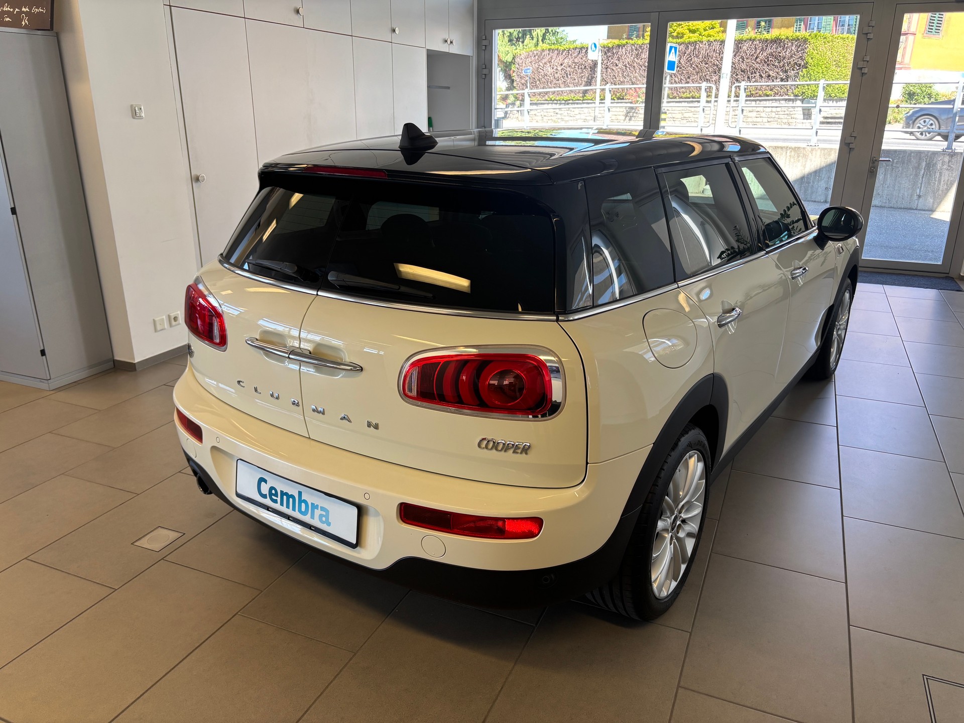 MINI Clubman Cooper Steptronic-showroom-element-2