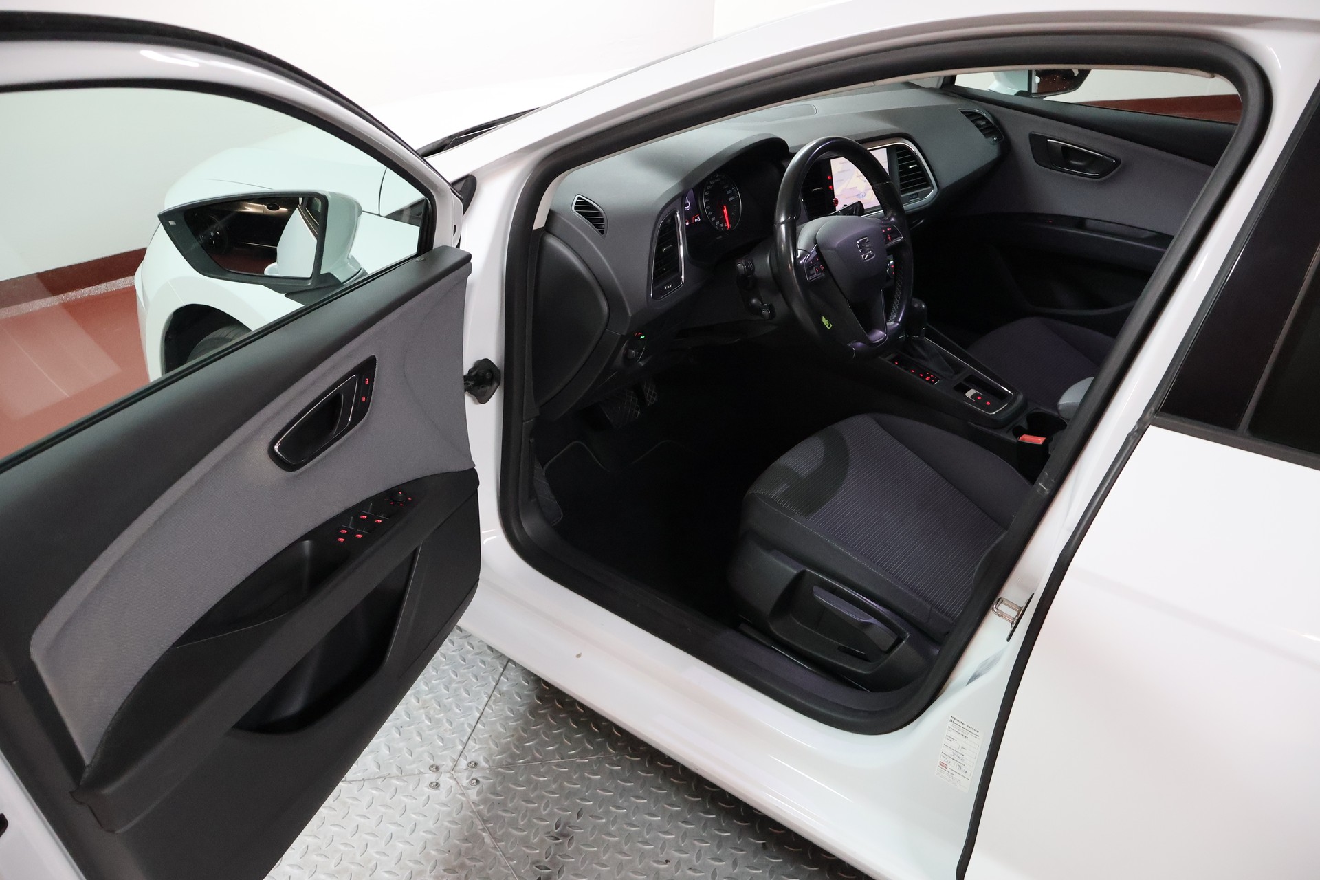 SEAT Leon ST 2.0 TDI CR Style DSG-image-6