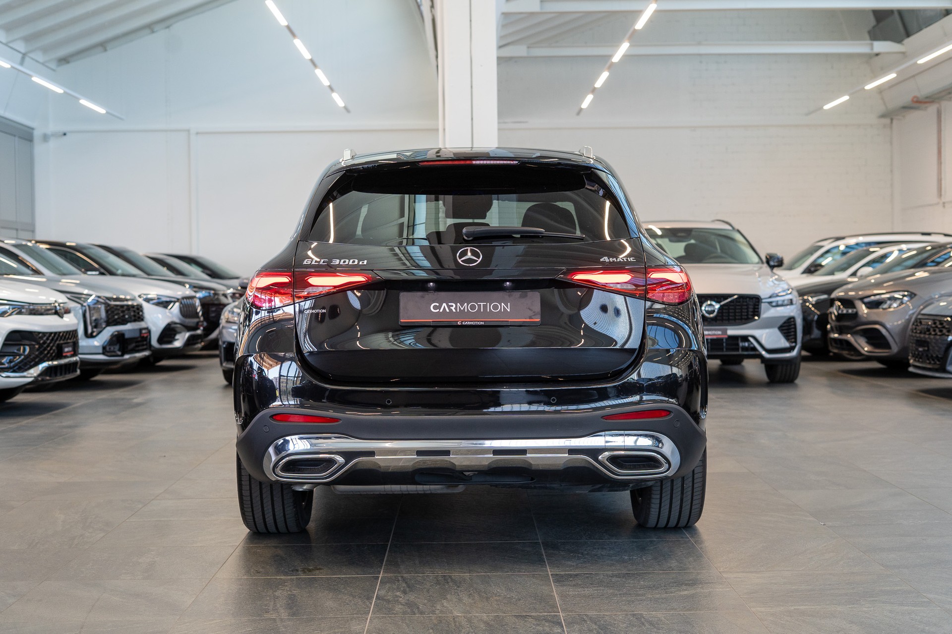 MERCEDES-BENZ GLC 300 d 4matic AMG Line / Anhängerkupplung / Memory Sitze / Ambiente-image-4