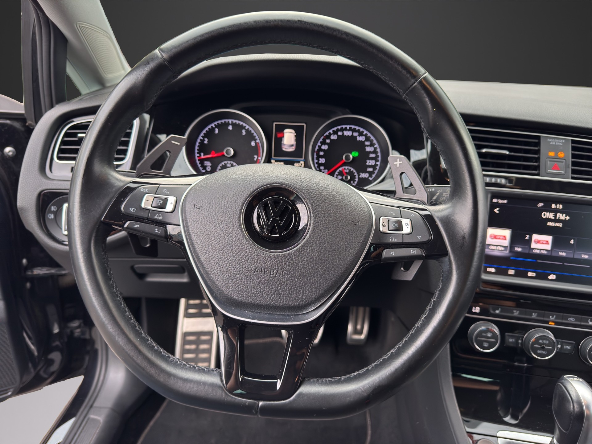 VW Golf 1.4 TSI Allstar DSG-image-9