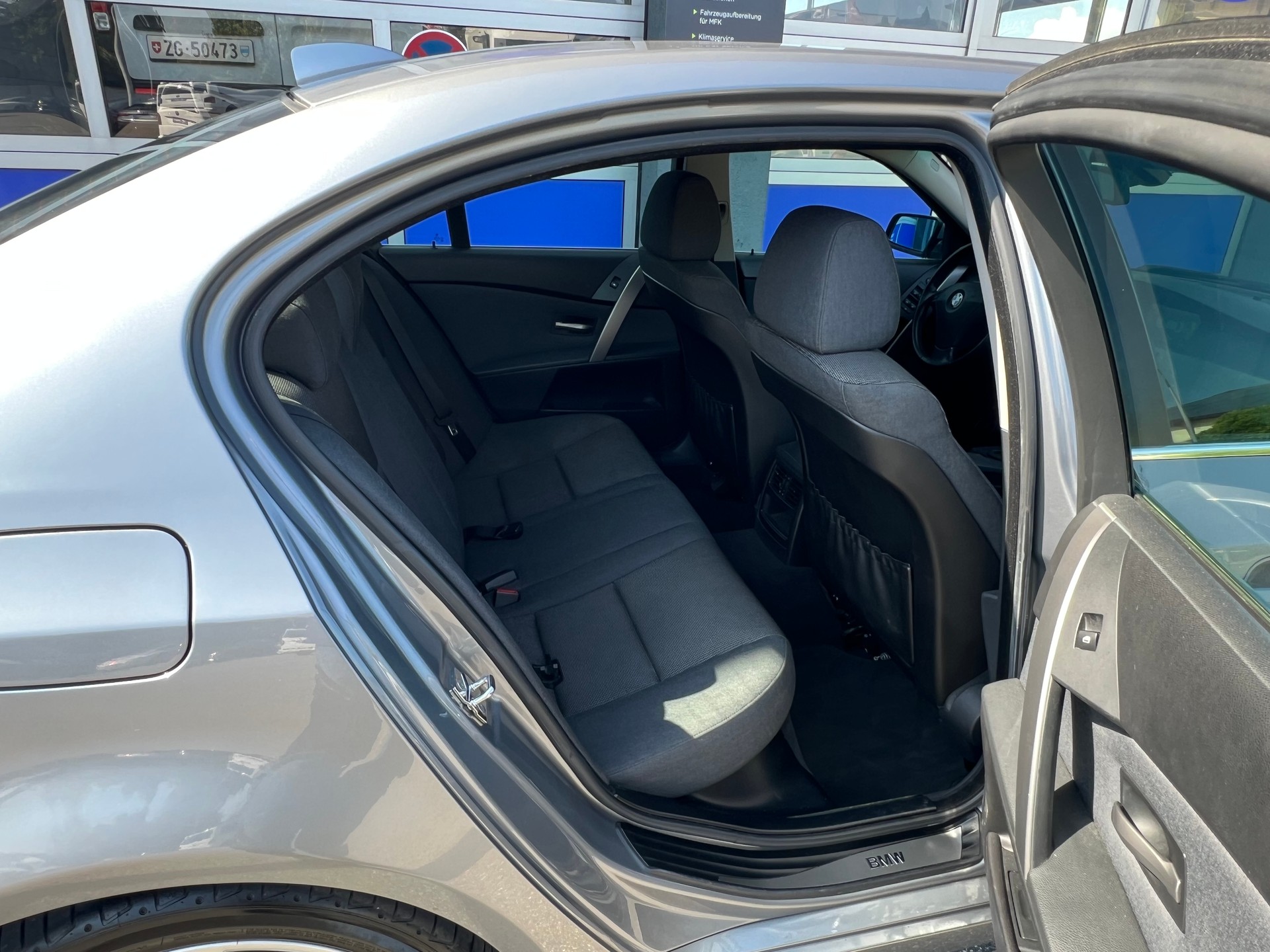 BMW 520i * AUTOMAT * SEHR GEPFLEGT *-image-11