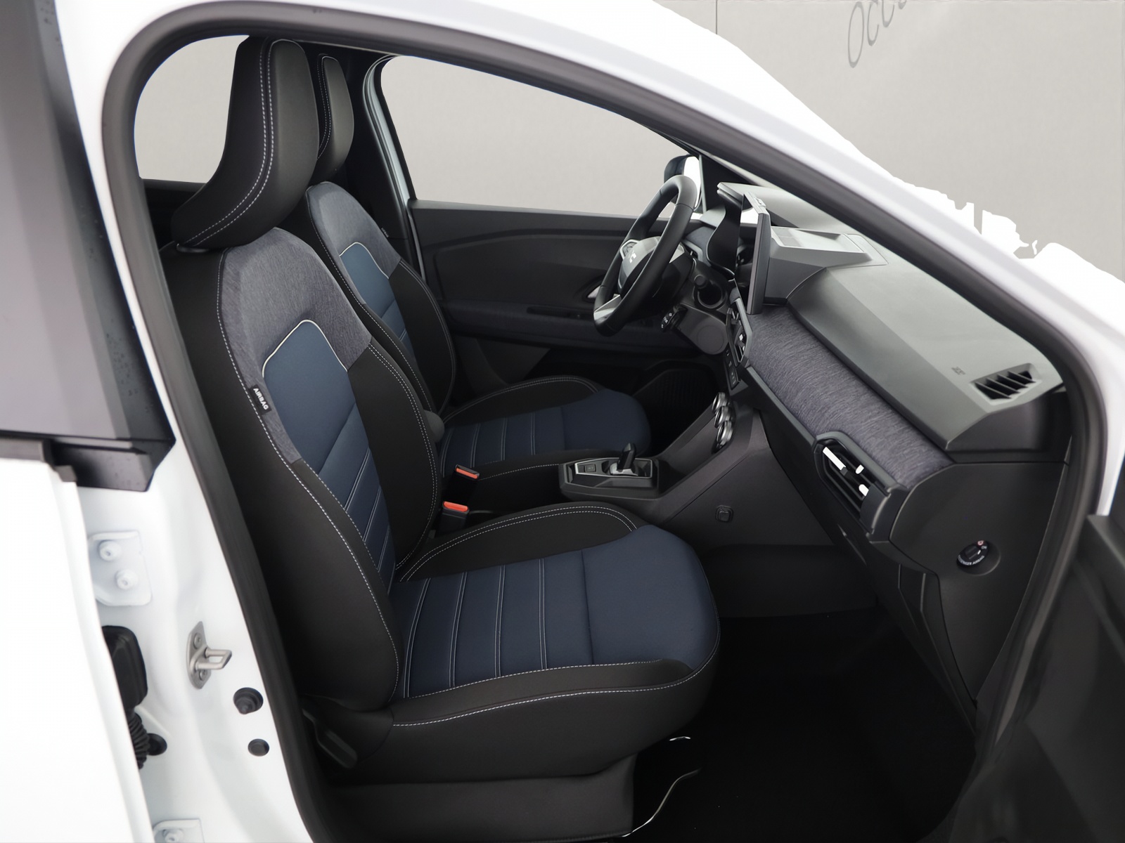 DACIA Jogger 1.8 Hybrid Journey-showroom-element-2