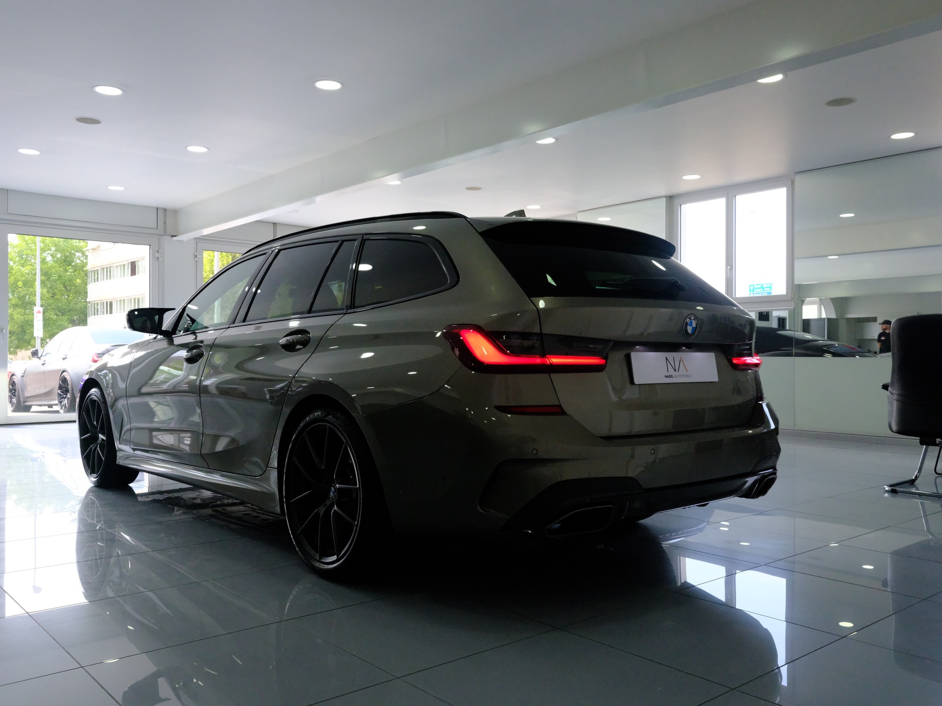 BMW M340i xDriveTouring Steptronic M Sport-image-4