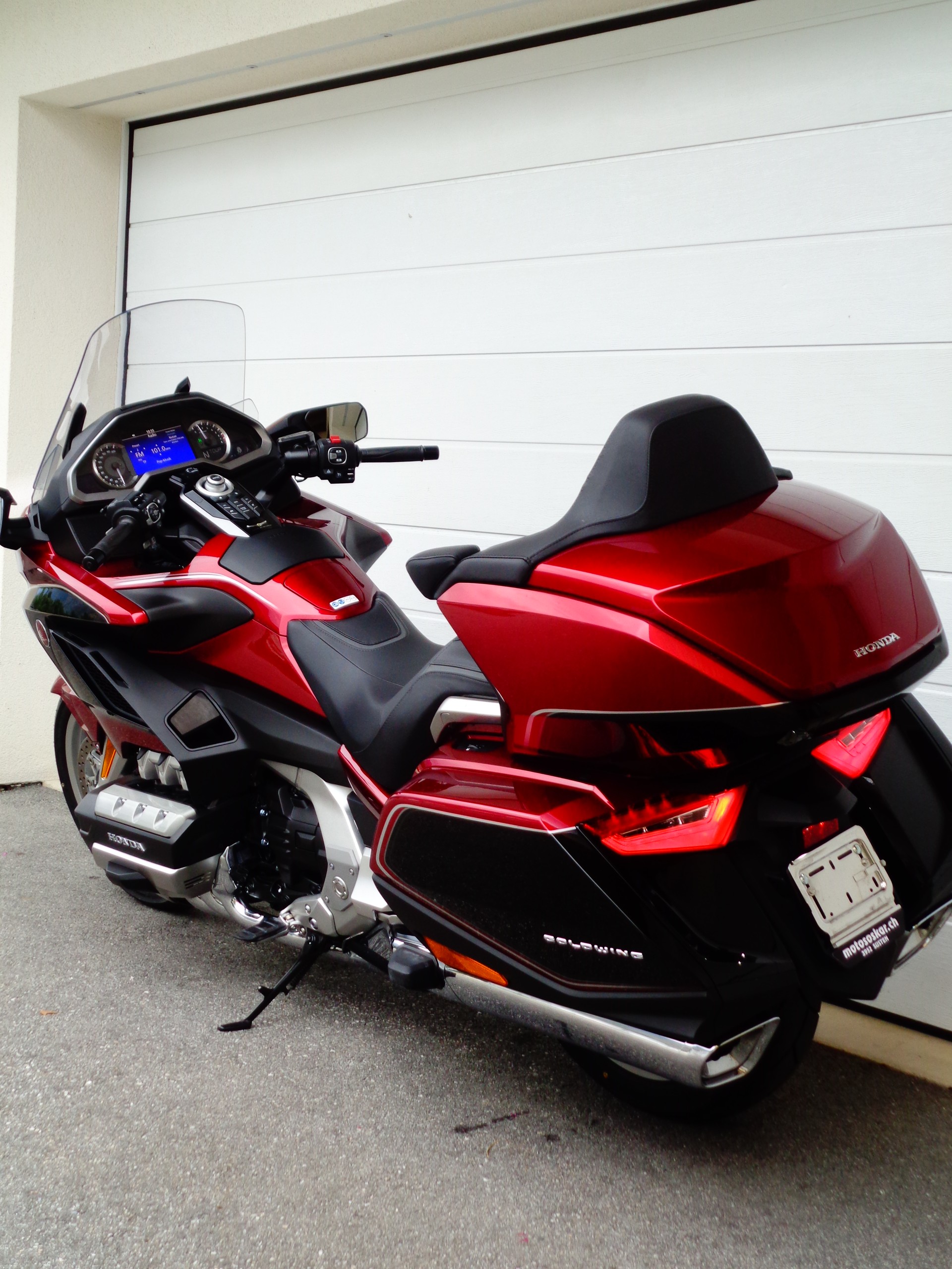 HONDA GL 1800 DA DCT Goldwing Tour-image-8
