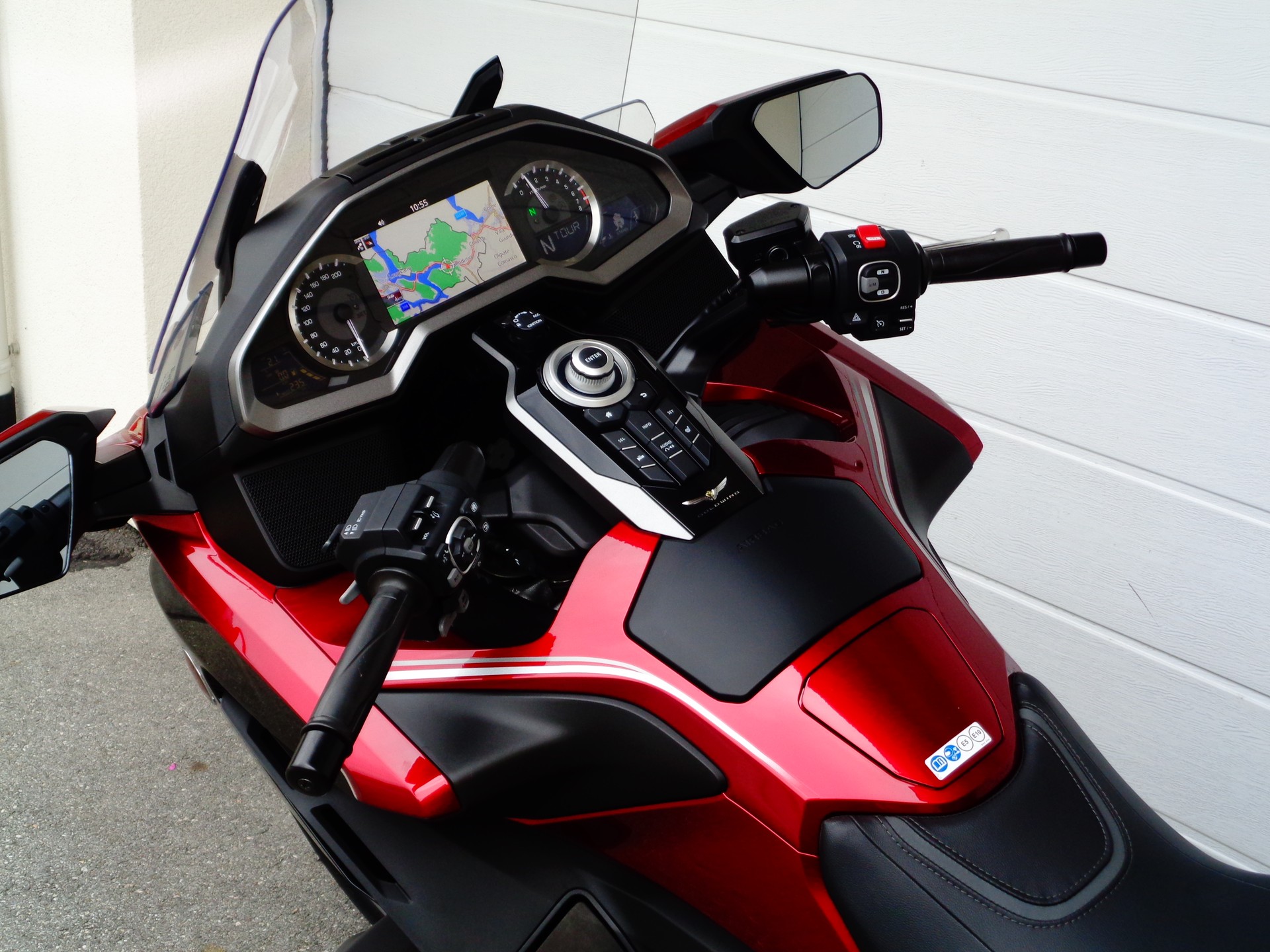 HONDA GL 1800 DA DCT Goldwing Tour-image-10