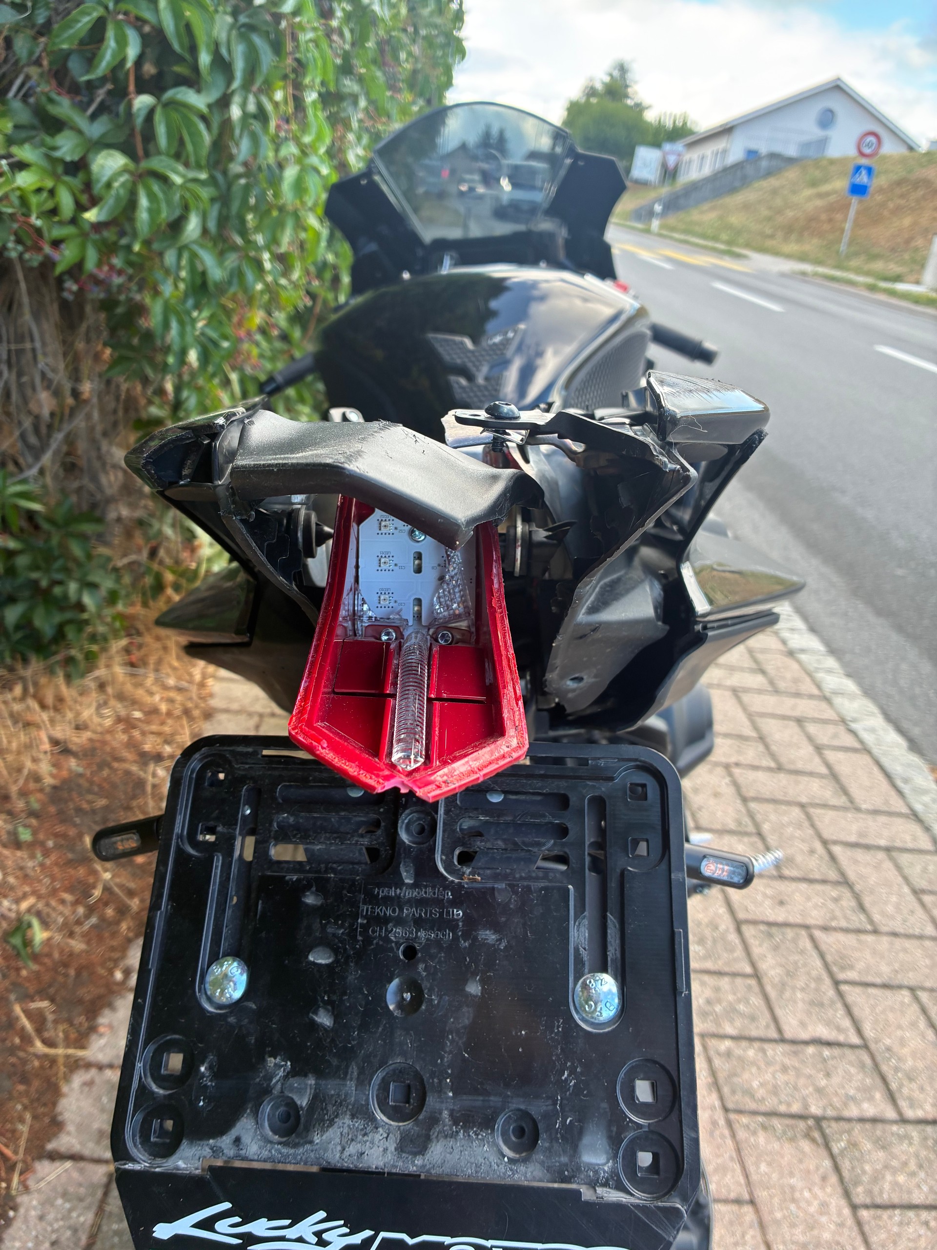 YAMAHA YZF-R9-image-11