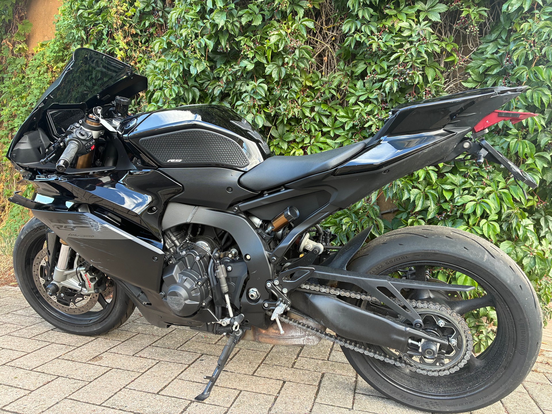YAMAHA YZF-R9-image-15