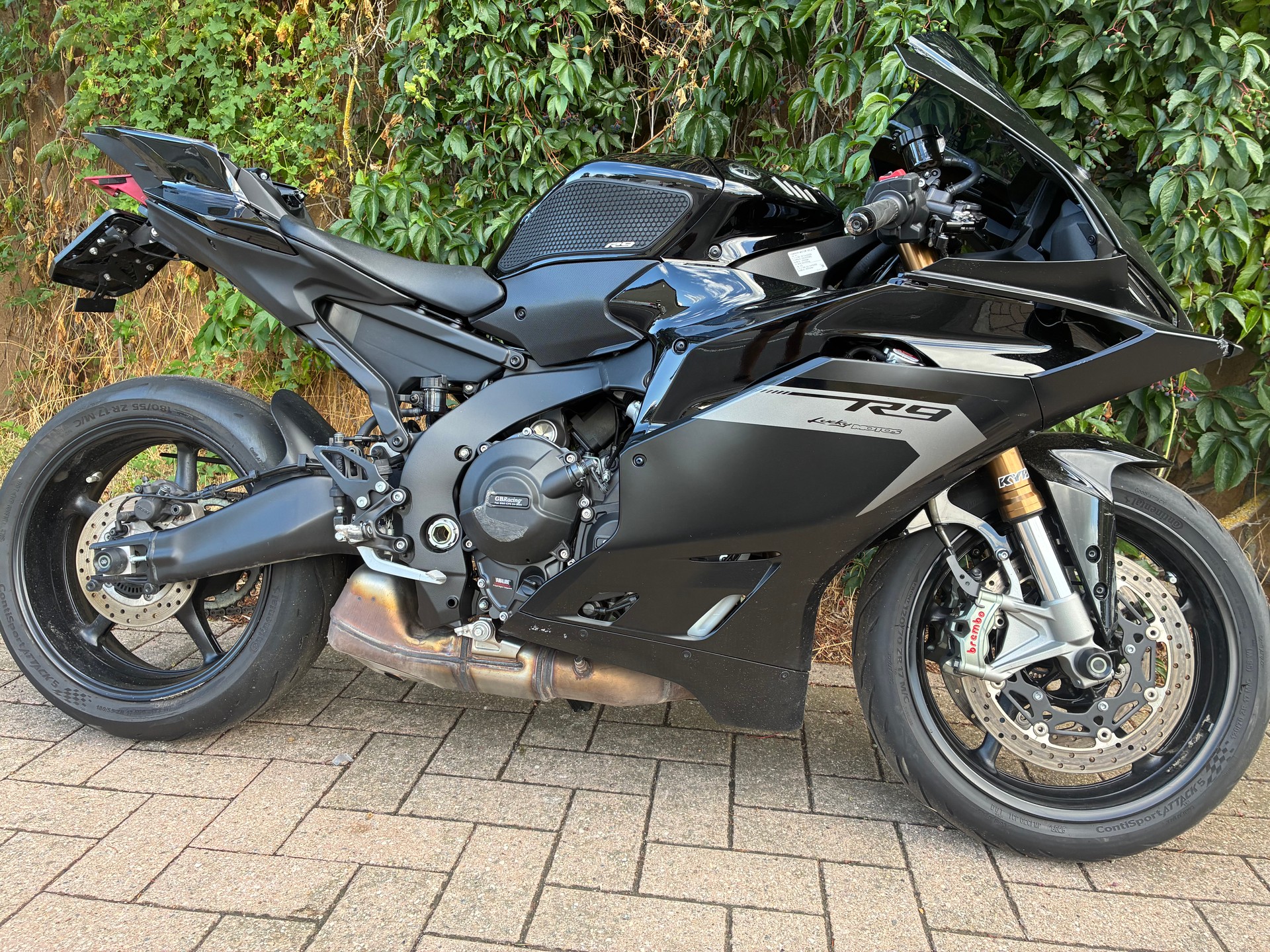 YAMAHA YZF-R9-image-5