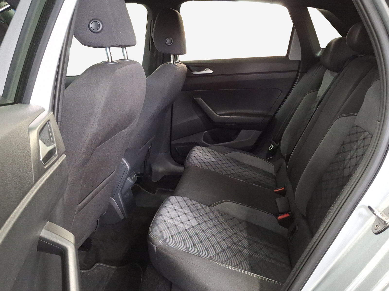 VW Polo 1.0 TSI R-Line DSG-image-11