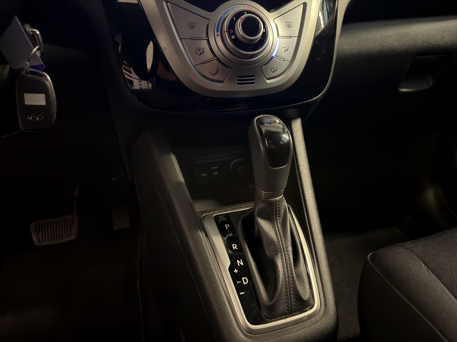 HYUNDAI iX20 1.6 Vertex Automatic-image-11