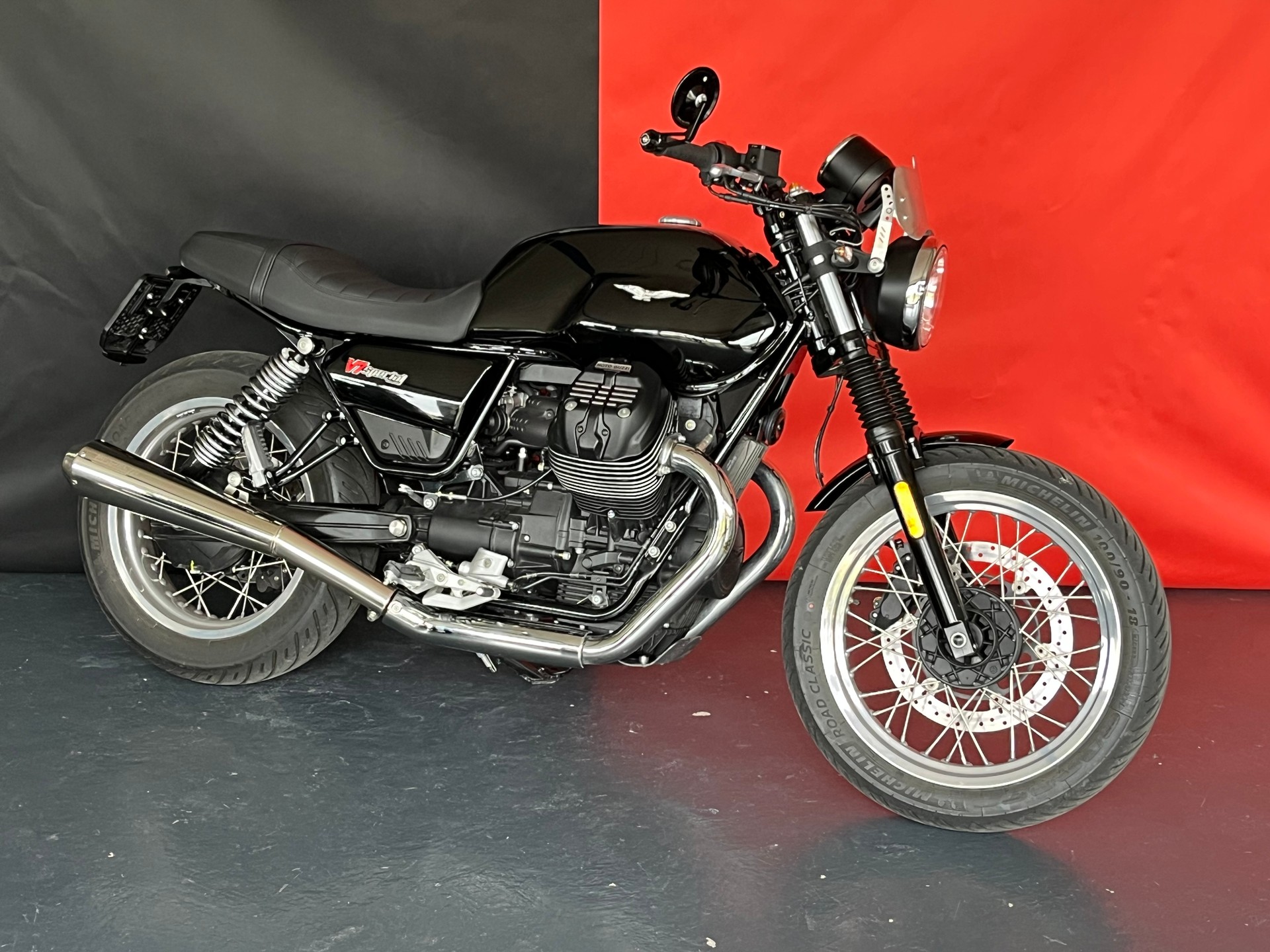 MOTO GUZZI V7 IV 850 Special Black level-image-3