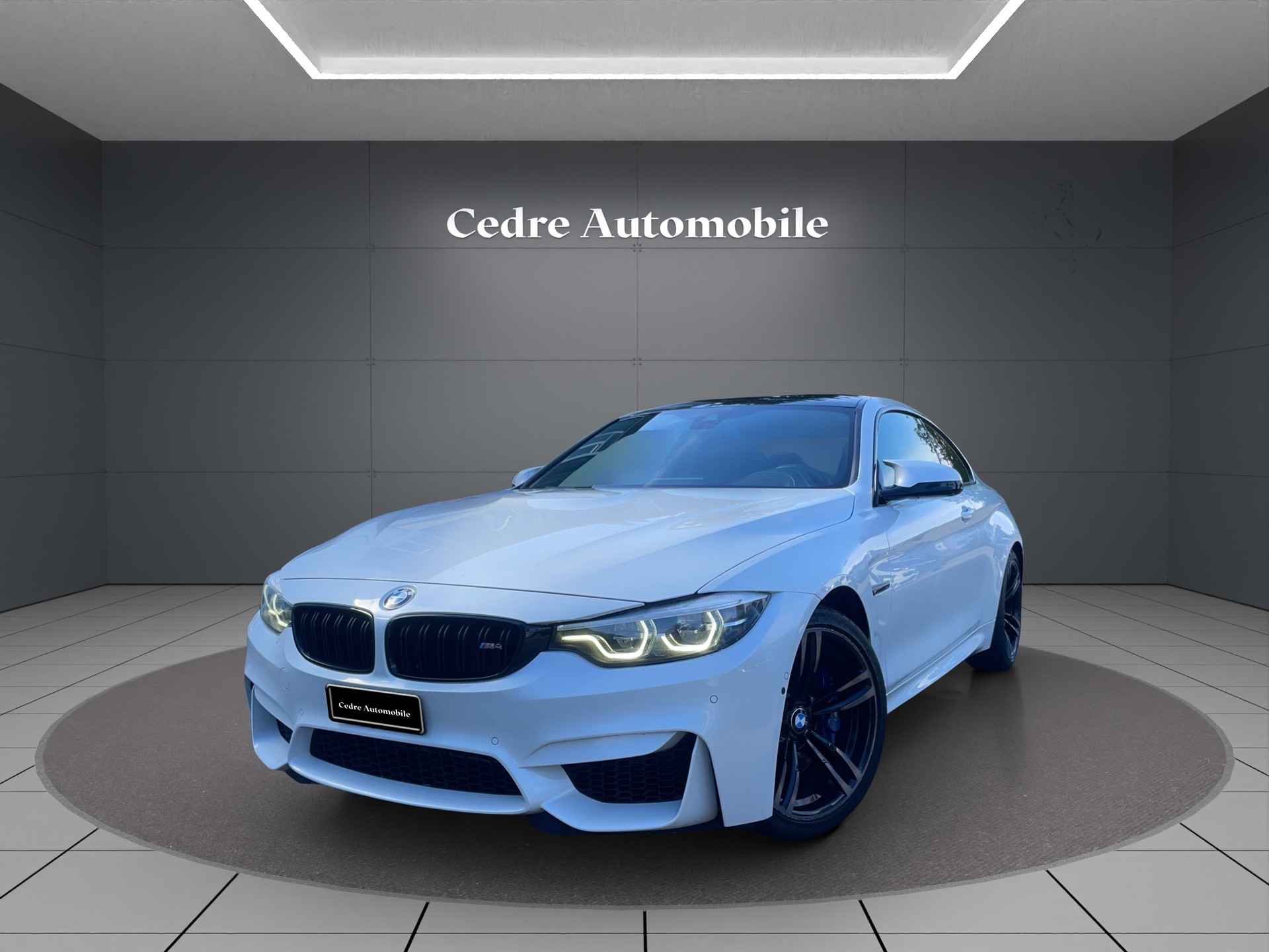 BMW M4 Coupé Competition DKG-showroom-element-1