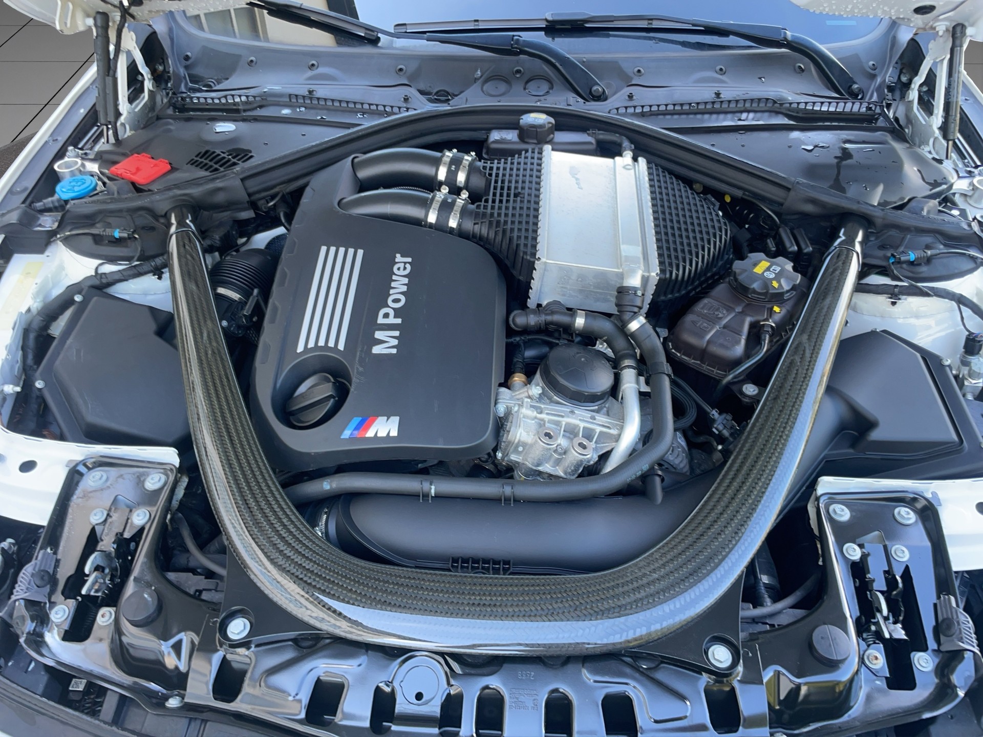 BMW M4 Coupé Competition DKG-image-16