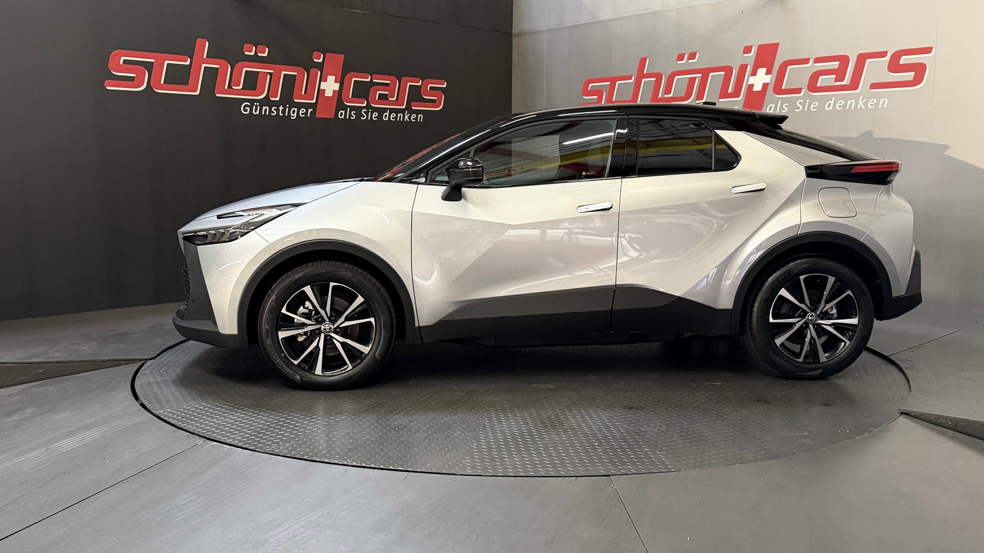 TOYOTA C-HR 2.0 PHEV CVT Trend-showroom-element-3