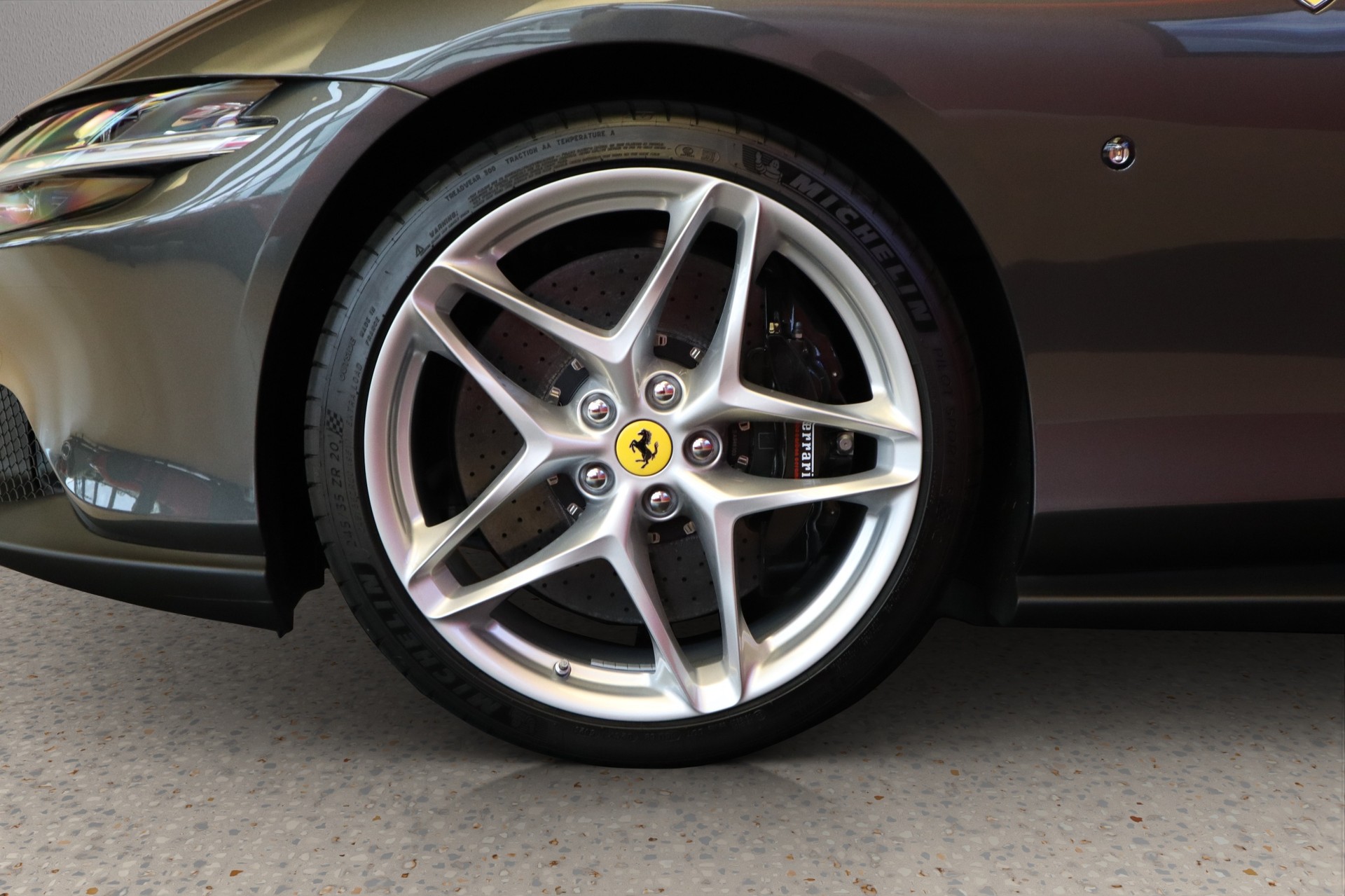 FERRARI Roma 3.9 V8 T Spider-image-31