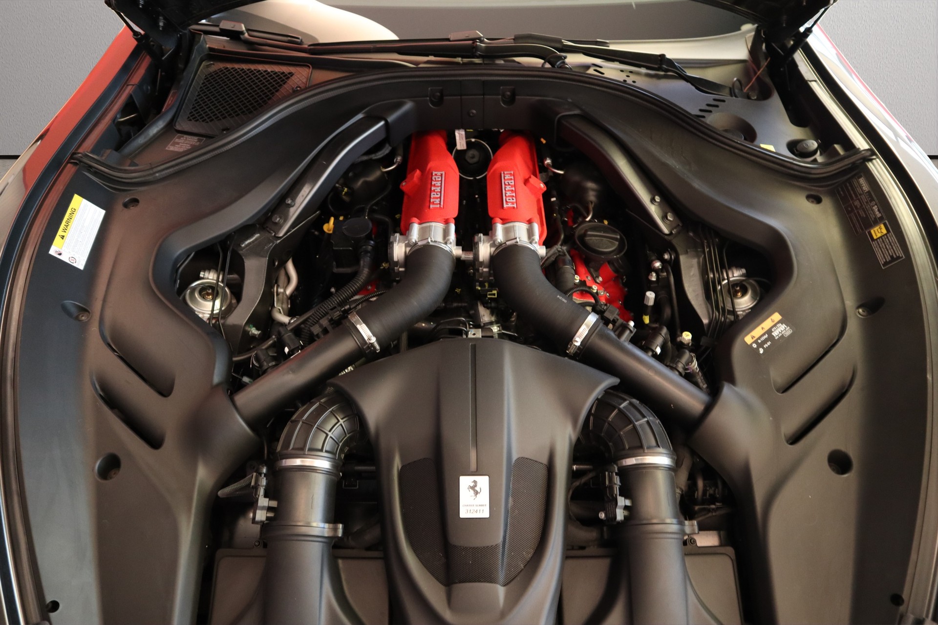 FERRARI Roma 3.9 V8 T Spider-image-28