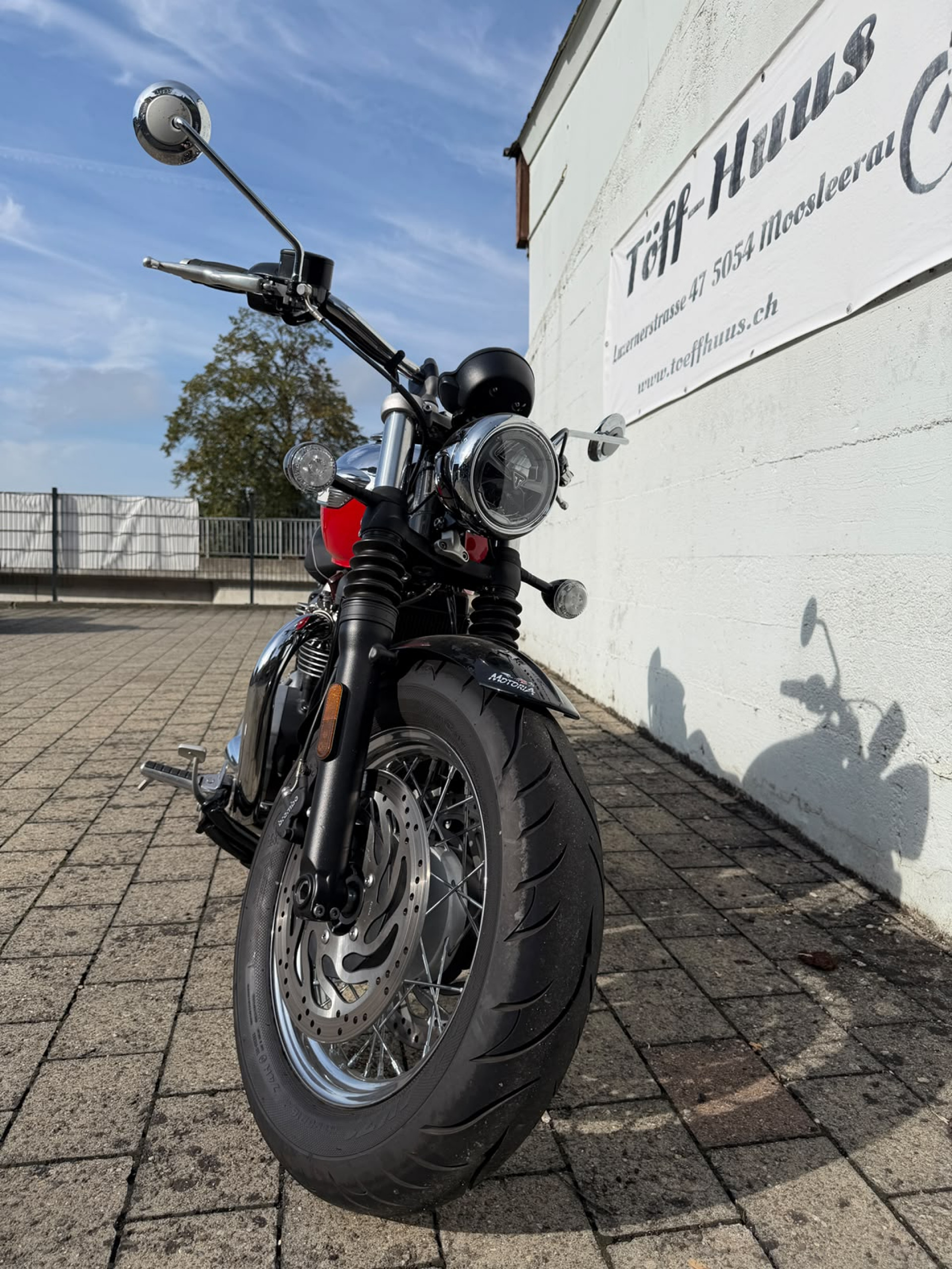 TRIUMPH Bonneville Speedmaster 1200-showroom-element-2