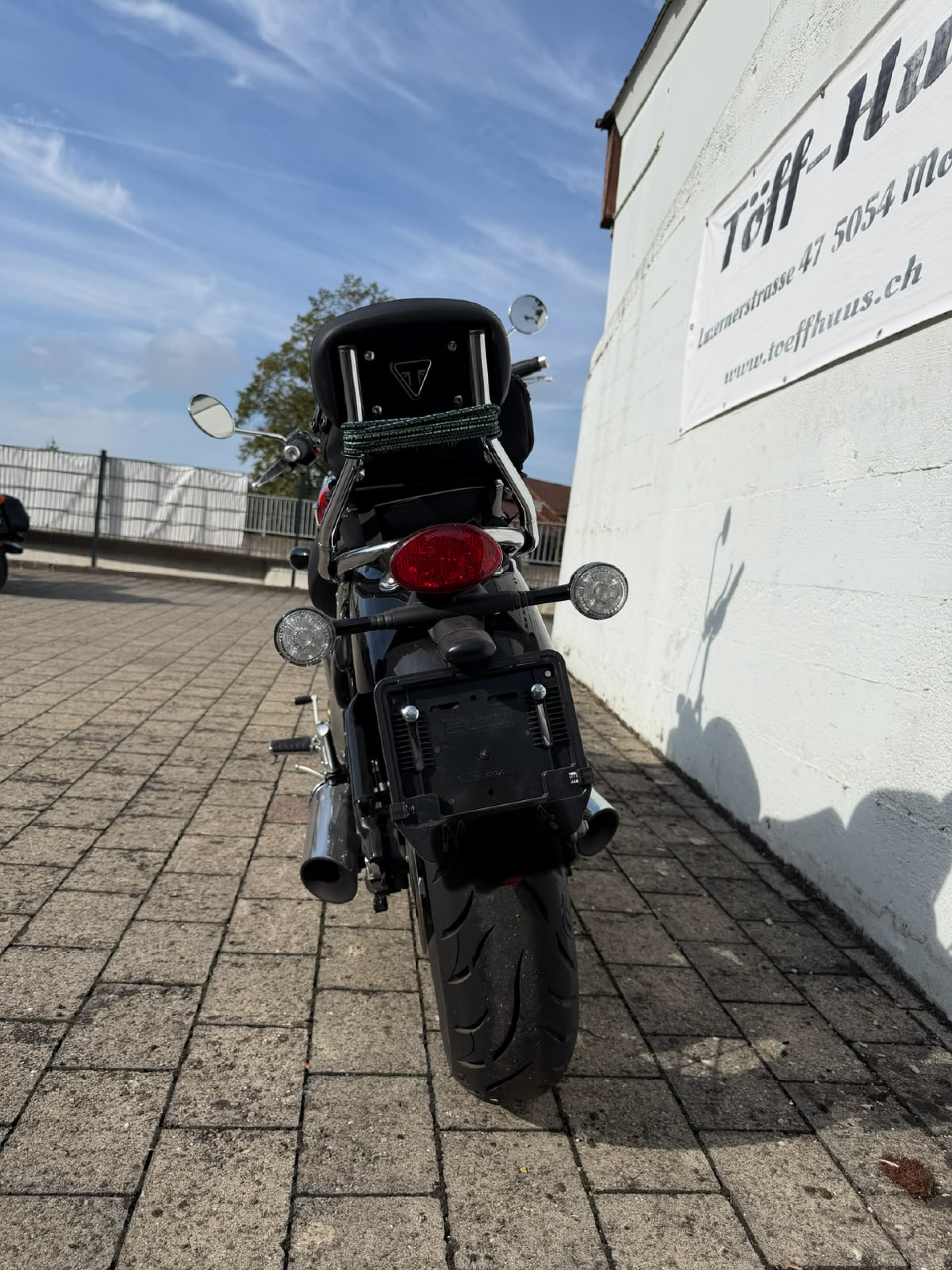 TRIUMPH Bonneville Speedmaster 1200-showroom-element-3