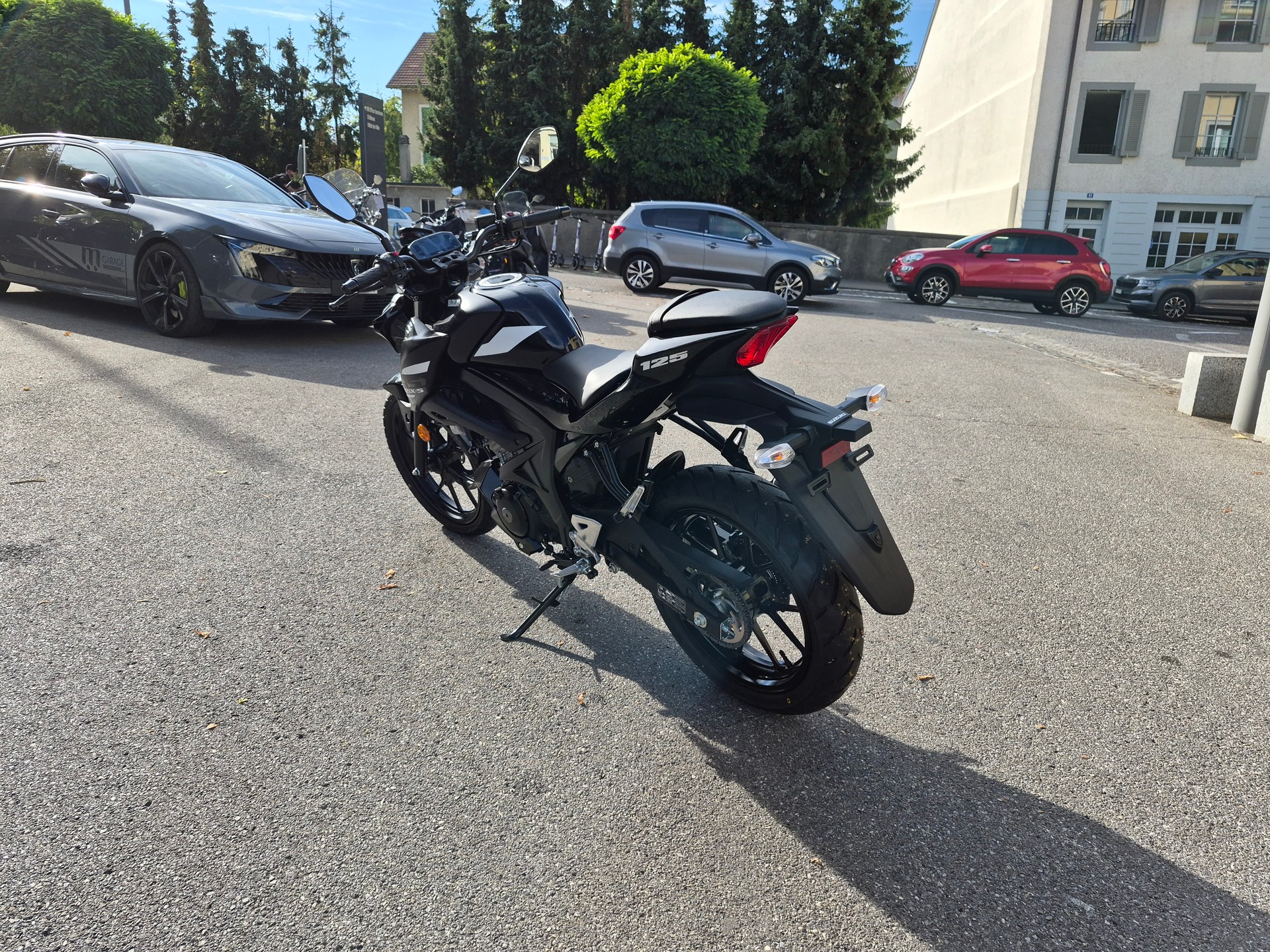 SUZUKI GSX-S 125-image-3