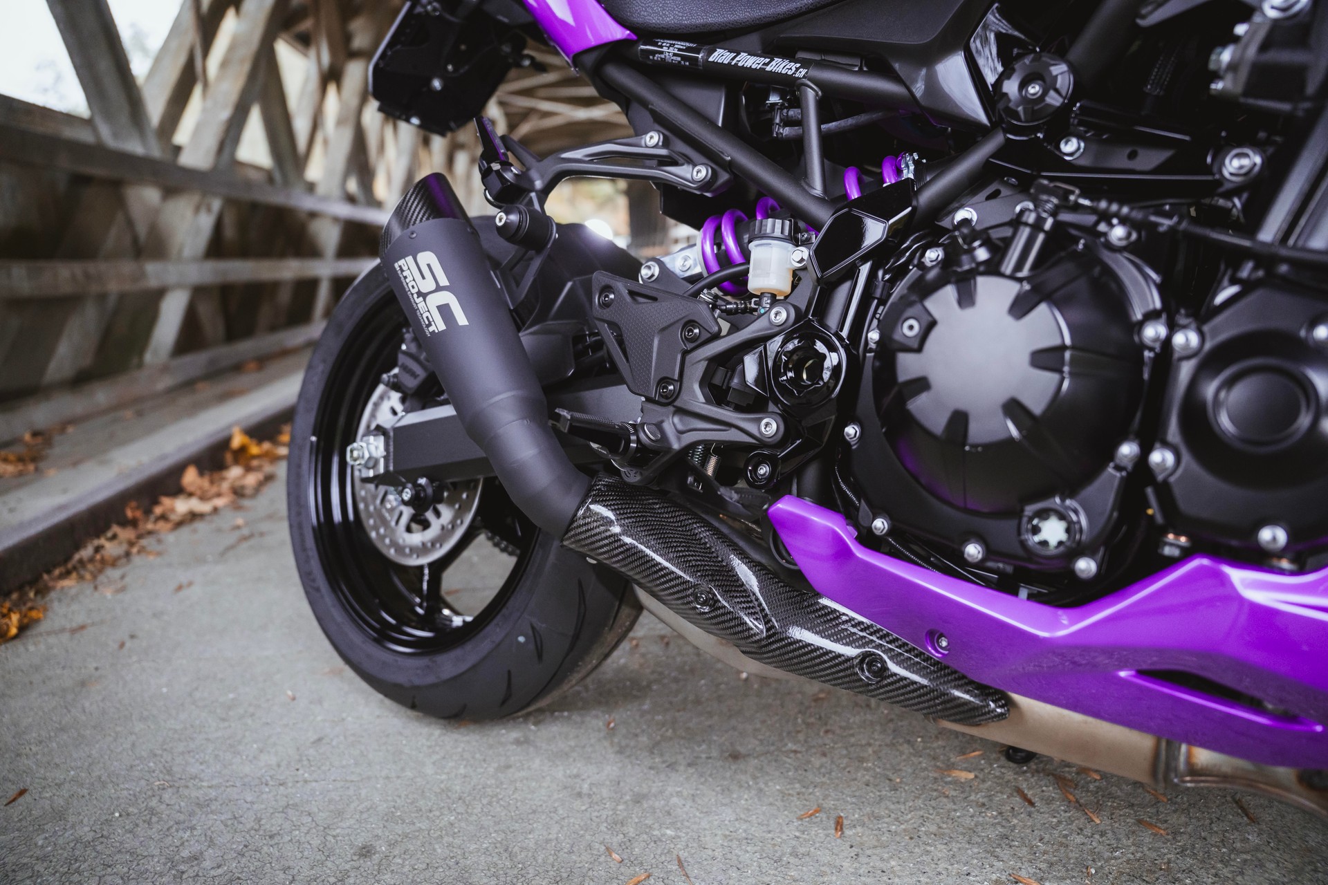 KAWASAKI Z 900 (91kW) MY27 - Sonderumbau violett-image-3