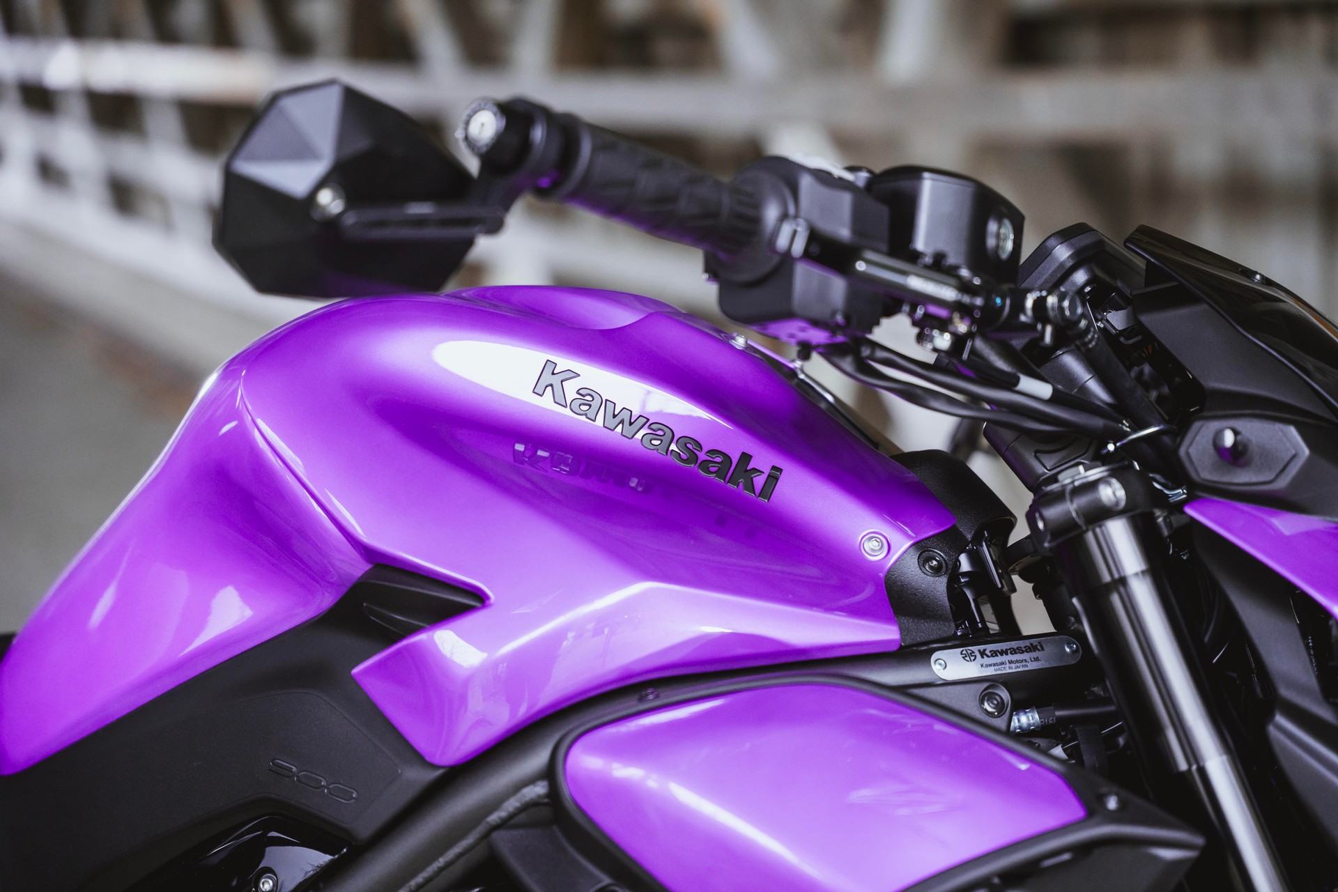 KAWASAKI Z 900 (91kW) MY27 - Sonderumbau violett-image-4