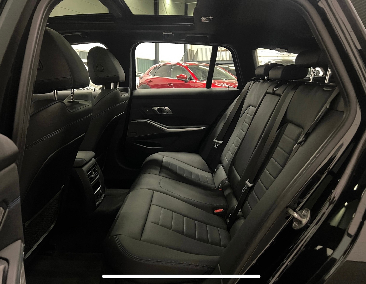 BMW M340i xDrive-image-6