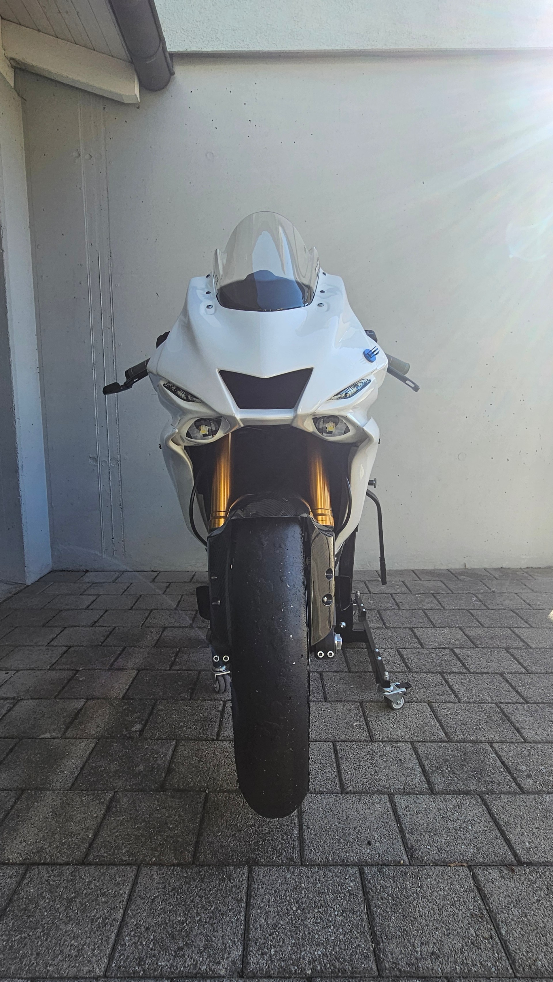 YAMAHA YZF-R6-image-3