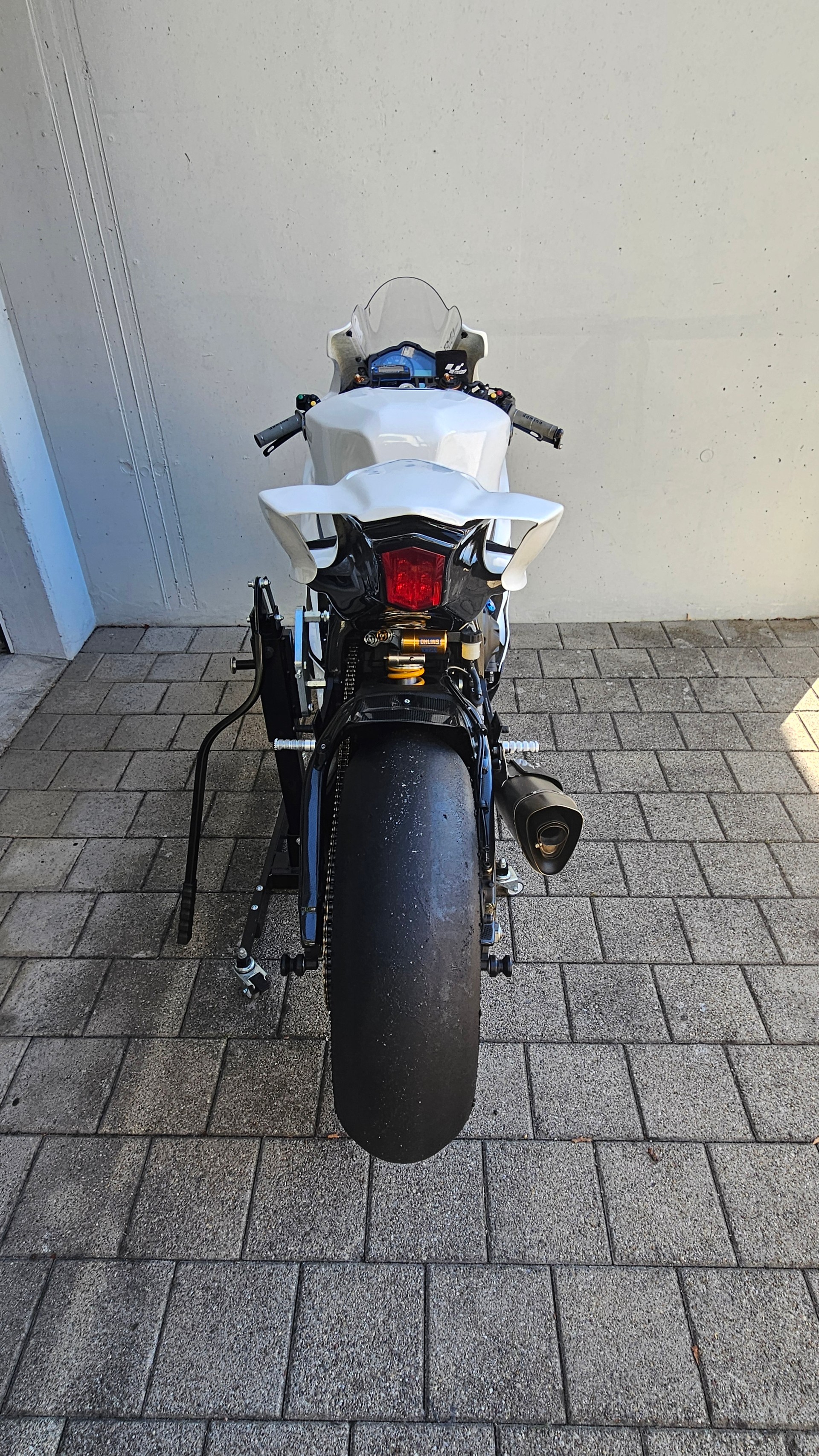 YAMAHA YZF-R6-image-4