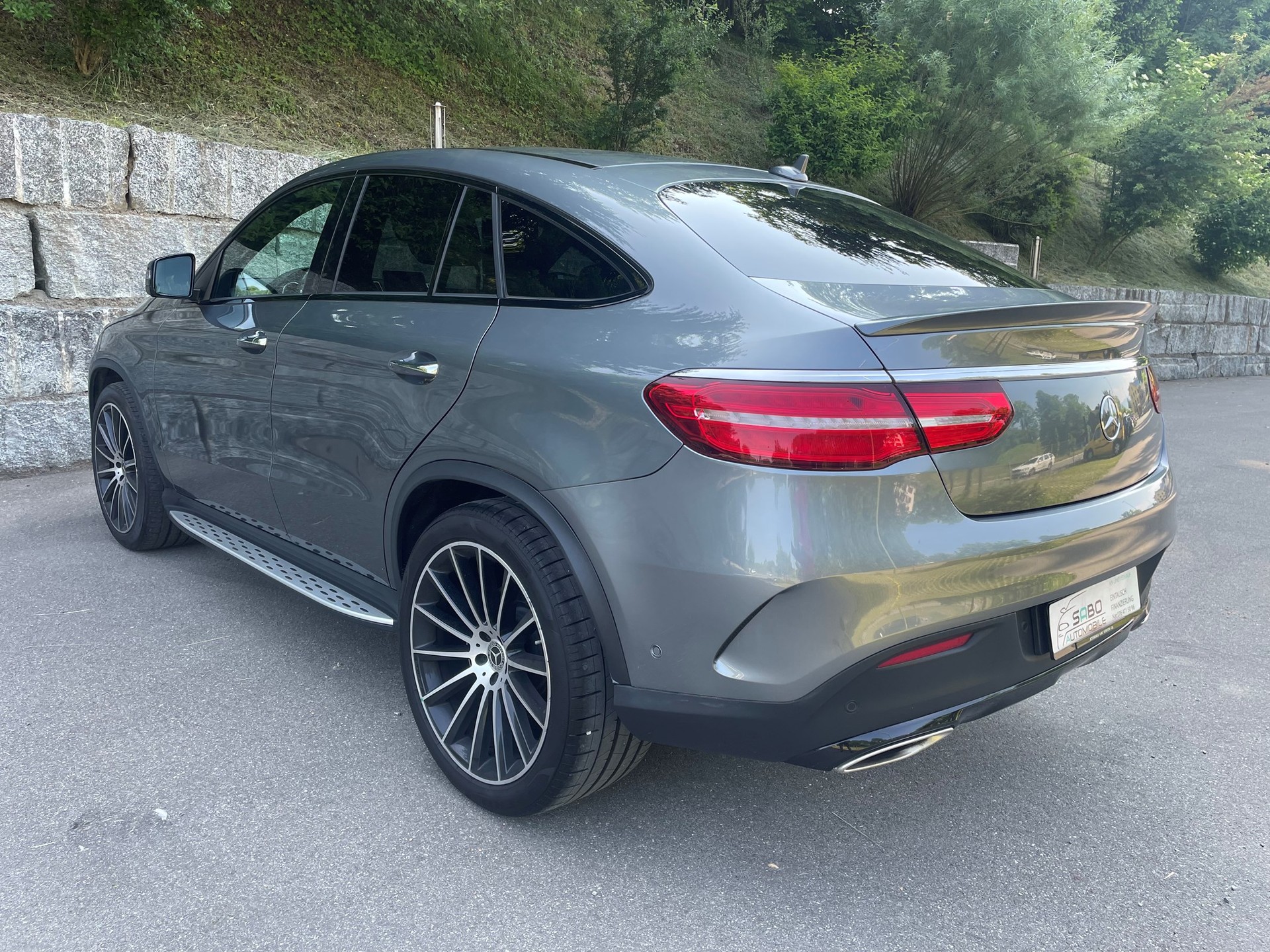 MERCEDES-BENZ GLE Coupé 400 AMG-Line 4Matic 9G-Tronic-image-3