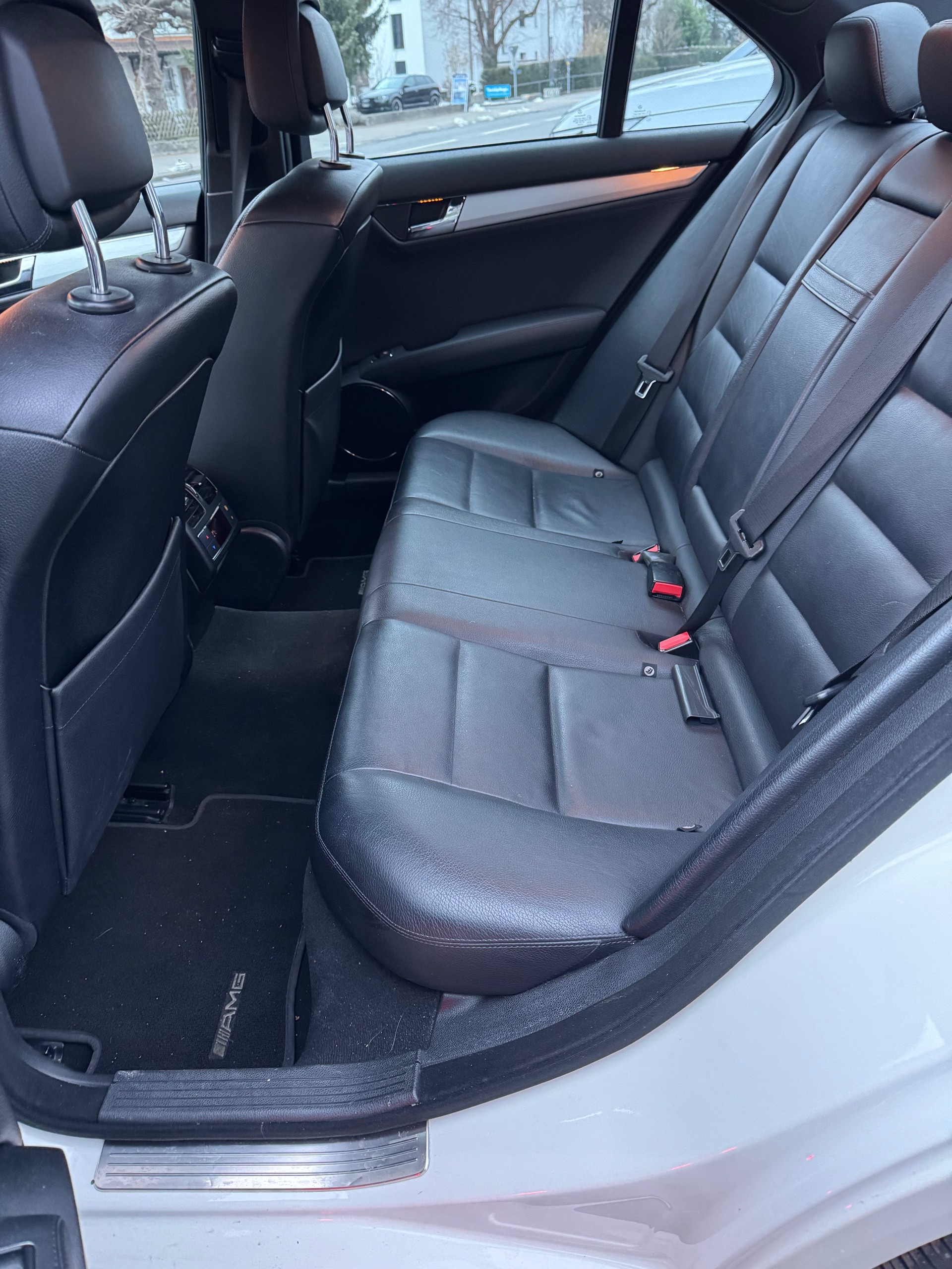 MERCEDES-BENZ C 350 Avantgarde 7G-Tronic-image-14