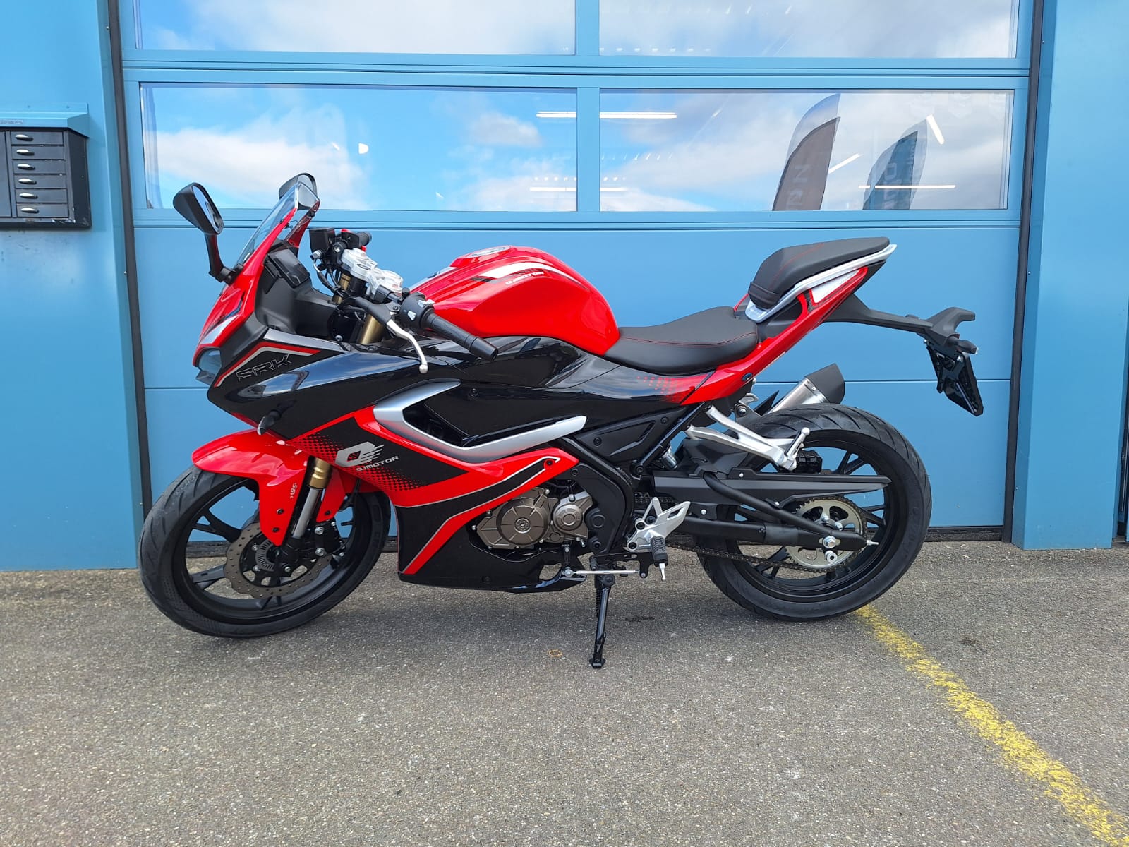 QJ SRK 125 RR ABS-image-1