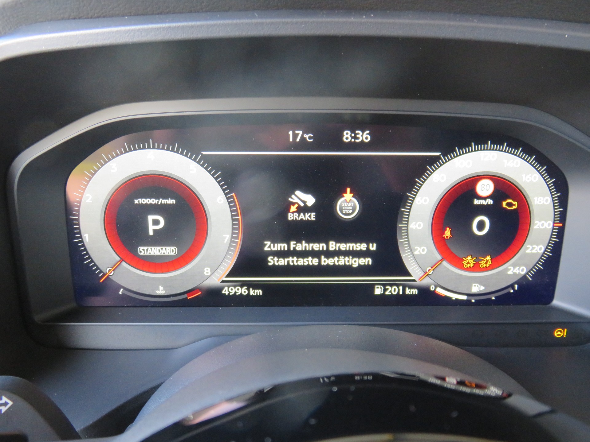 NISSAN Qashqai 1.3 DIG-T MHEV Tekna+ Xtronic 4x4-image-22