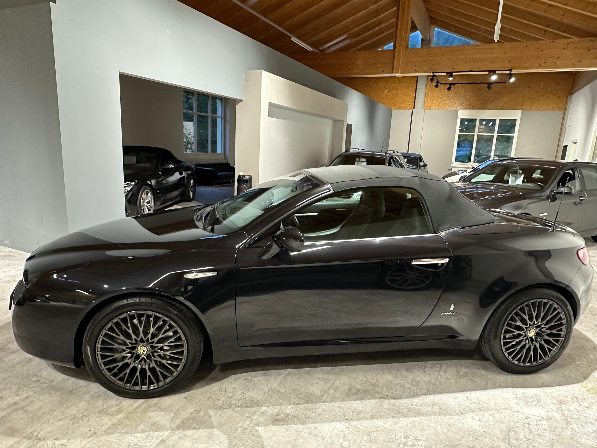 ALFA ROMEO Spider 3.2 JTS Q4/Sehr gepflegt sowie lückenloses Servicebuch (Alfa)-image-5