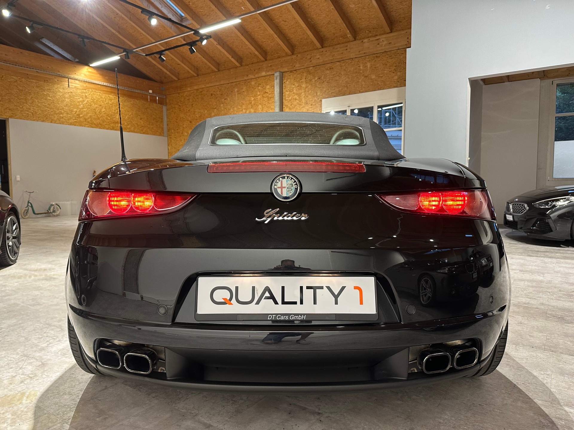 ALFA ROMEO Spider 3.2 JTS Q4/Sehr gepflegt sowie lückenloses Servicebuch (Alfa)-showroom-element-1