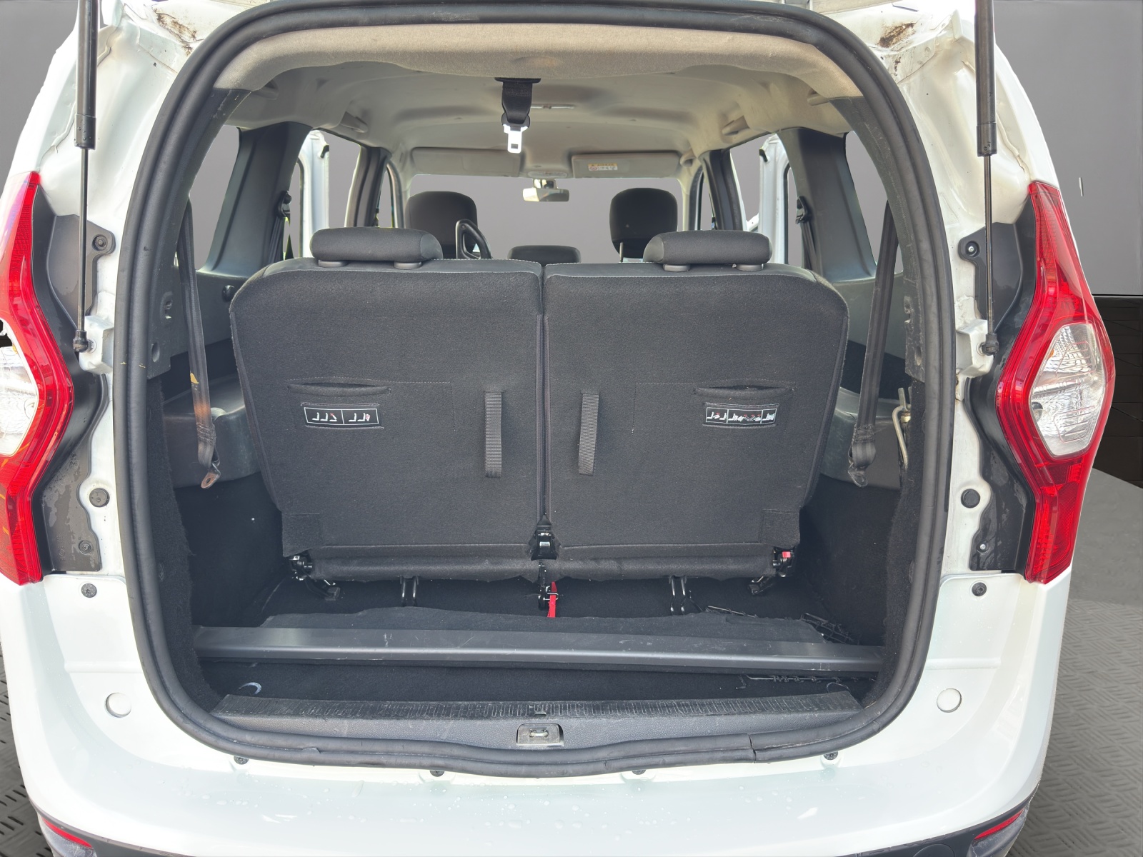 DACIA Lodgy 1.2 T Stepway 7PL-image-19